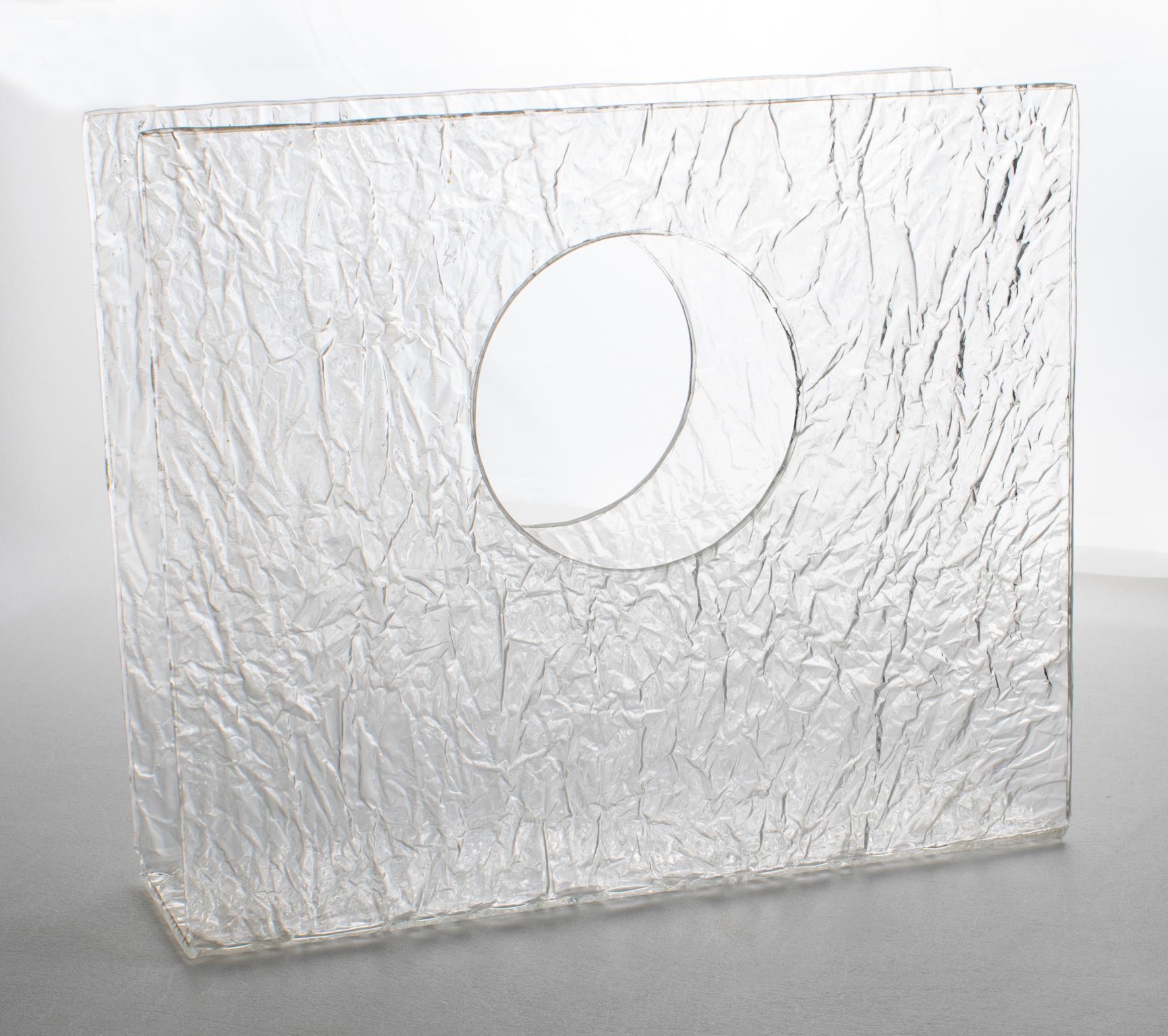 Revistero de Lucite Efecto Hielo Estilo Willy Rizzo, circa 1970 en venta 1