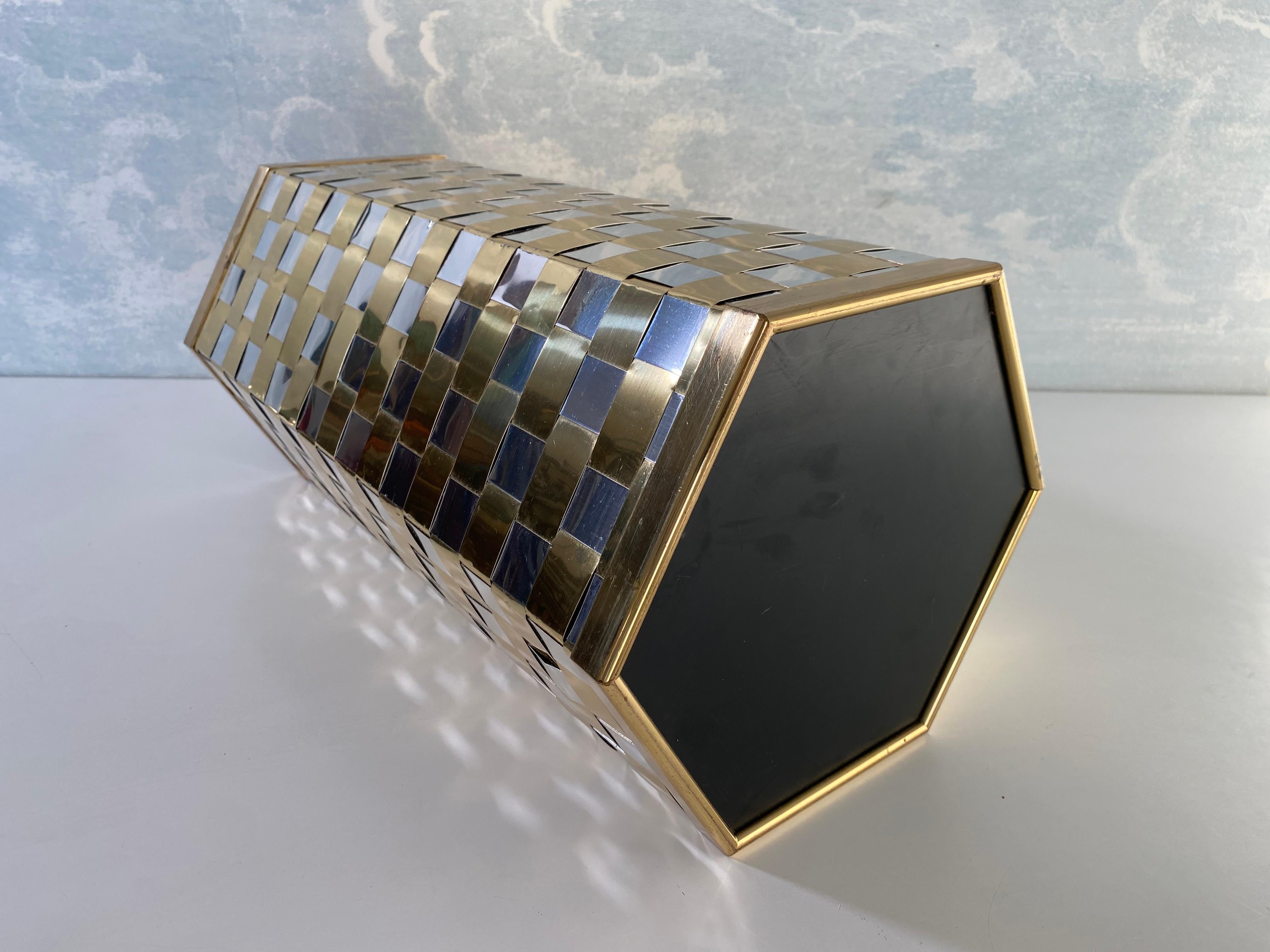 Willy Rizzo Stil Italienisch Mid Century Hexagonal Bicolor Umbrella Stand 70s im Angebot 1