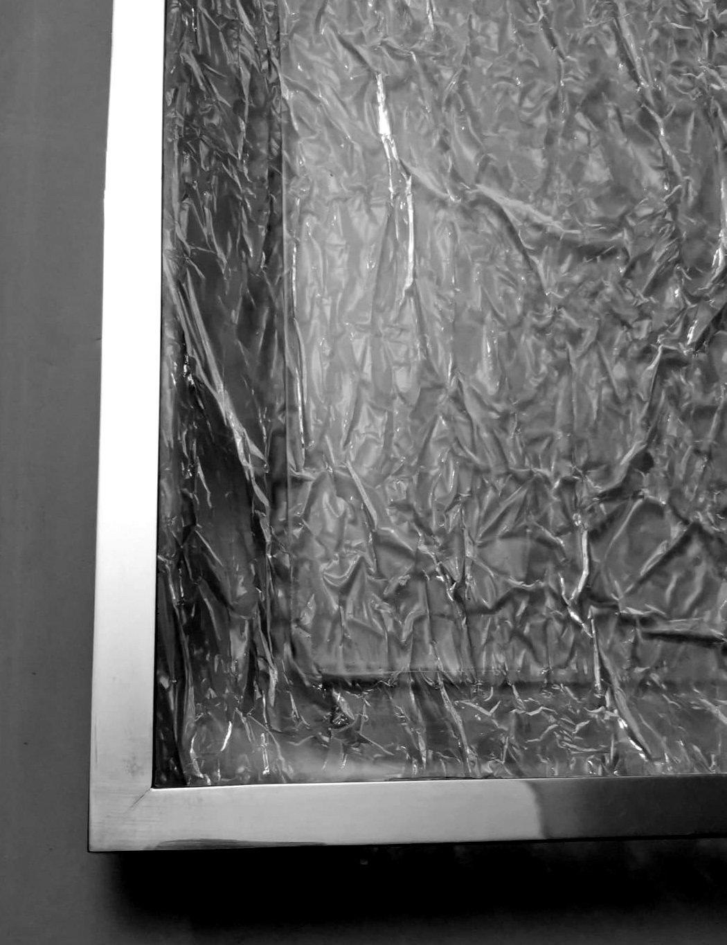 Plateau italien de style Willy Rizzo en plexiglas et laiton nickelé en vente 10