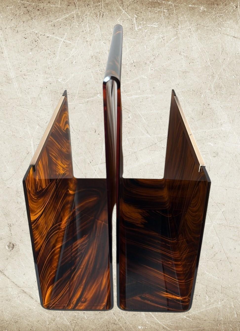 Willy Rizzo Style Italian Tortoiseshell Plexiglass And Brass Magazine Rack For Sale 5