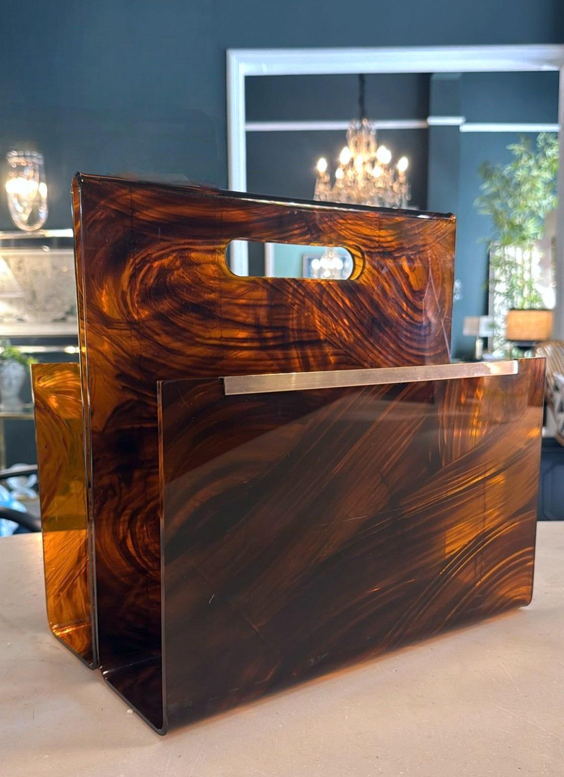 Willy Rizzo Style Italian Tortoiseshell Plexiglass And Brass Magazine Rack For Sale 13