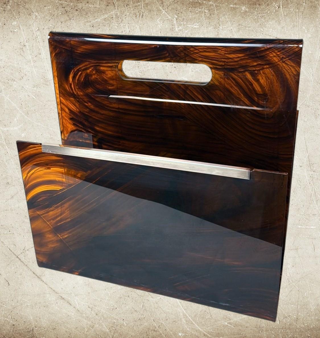 Mid-Century Modern Willy Rizzo Style Italian Tortoiseshell Plexiglass And Brass Magazine Rack For Sale