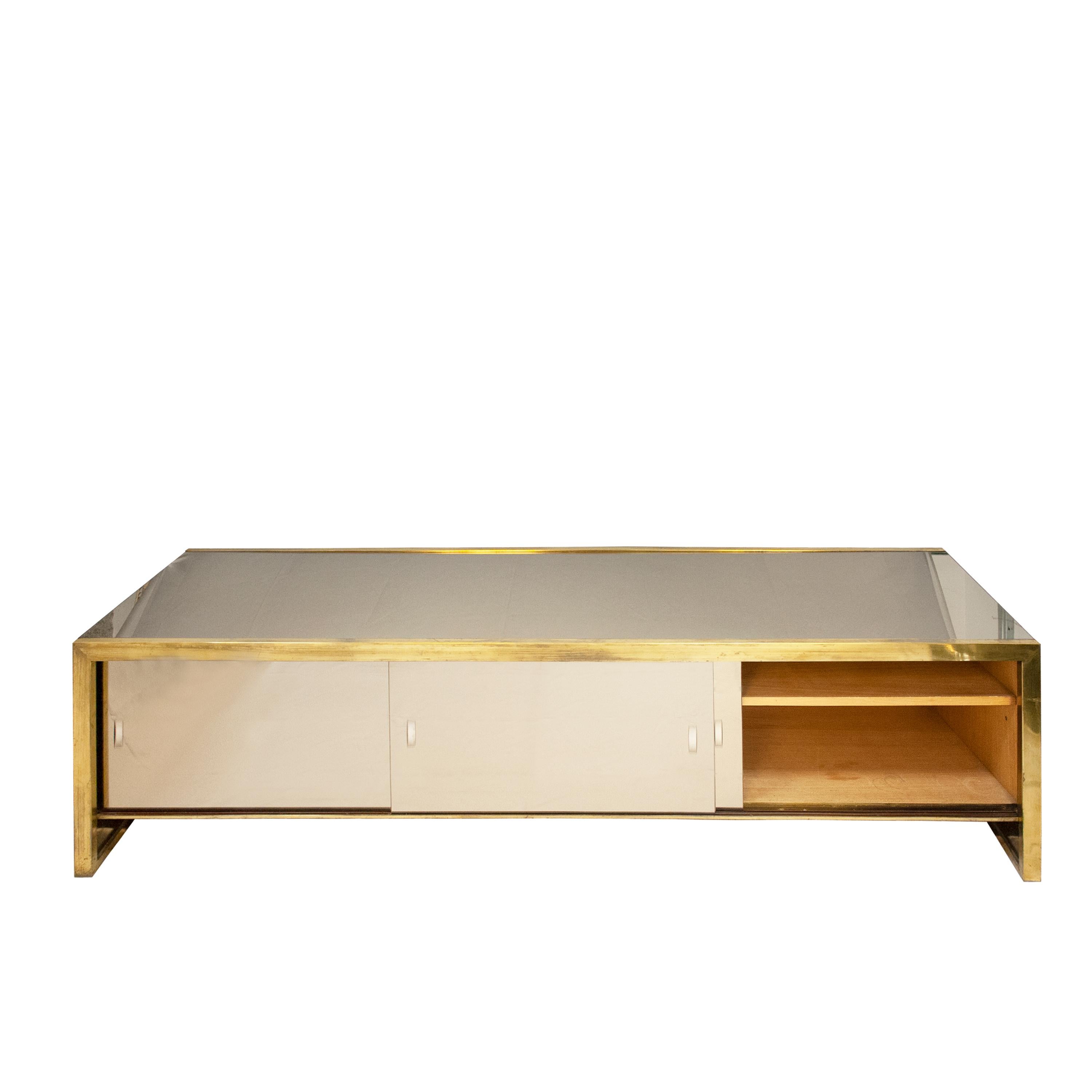 Willy Rizzo Style Mid-Century Three-Door Mirrored Sideboard, Italy, 1970 In Good Condition In Madrid, ES