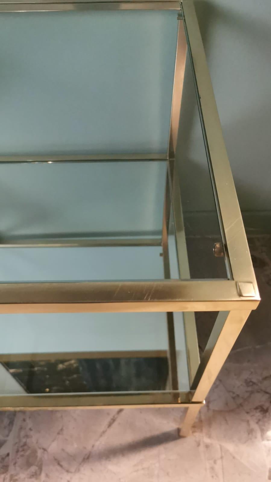 Paar italienische Couchtische aus Messing im italienischen Willy Rizzo-Stil mit Glas- und Spiegelplatten im Angebot 6