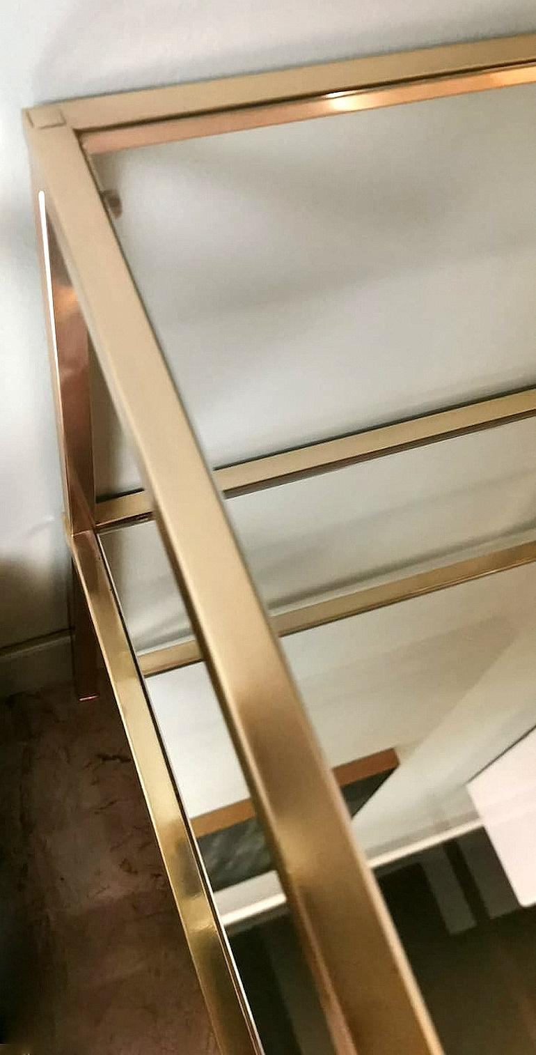 Paar italienische Couchtische aus Messing im italienischen Willy Rizzo-Stil mit Glas- und Spiegelplatten im Angebot 7