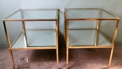 Paire de tables basses italiennes en laiton de style Willy Rizzo avec plateau en verre et miroir