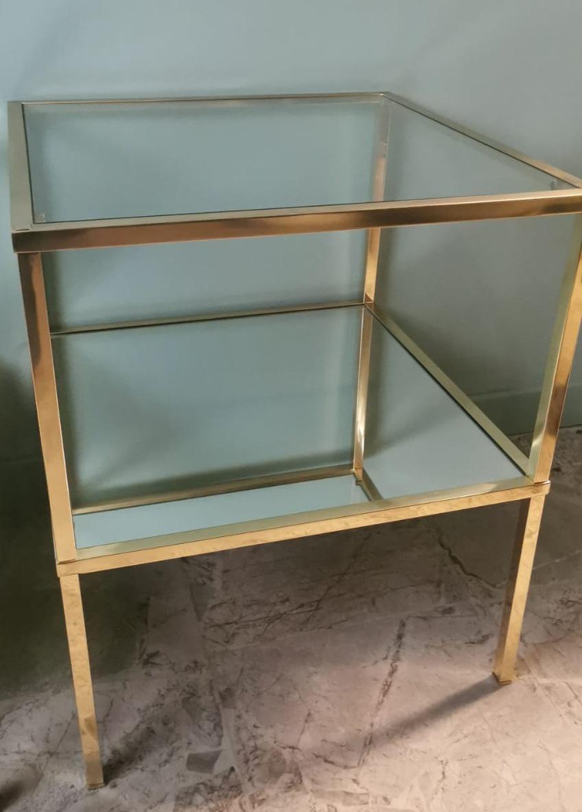 Paar italienische Couchtische aus Messing im italienischen Willy Rizzo-Stil mit Glas- und Spiegelplatten im Angebot 1