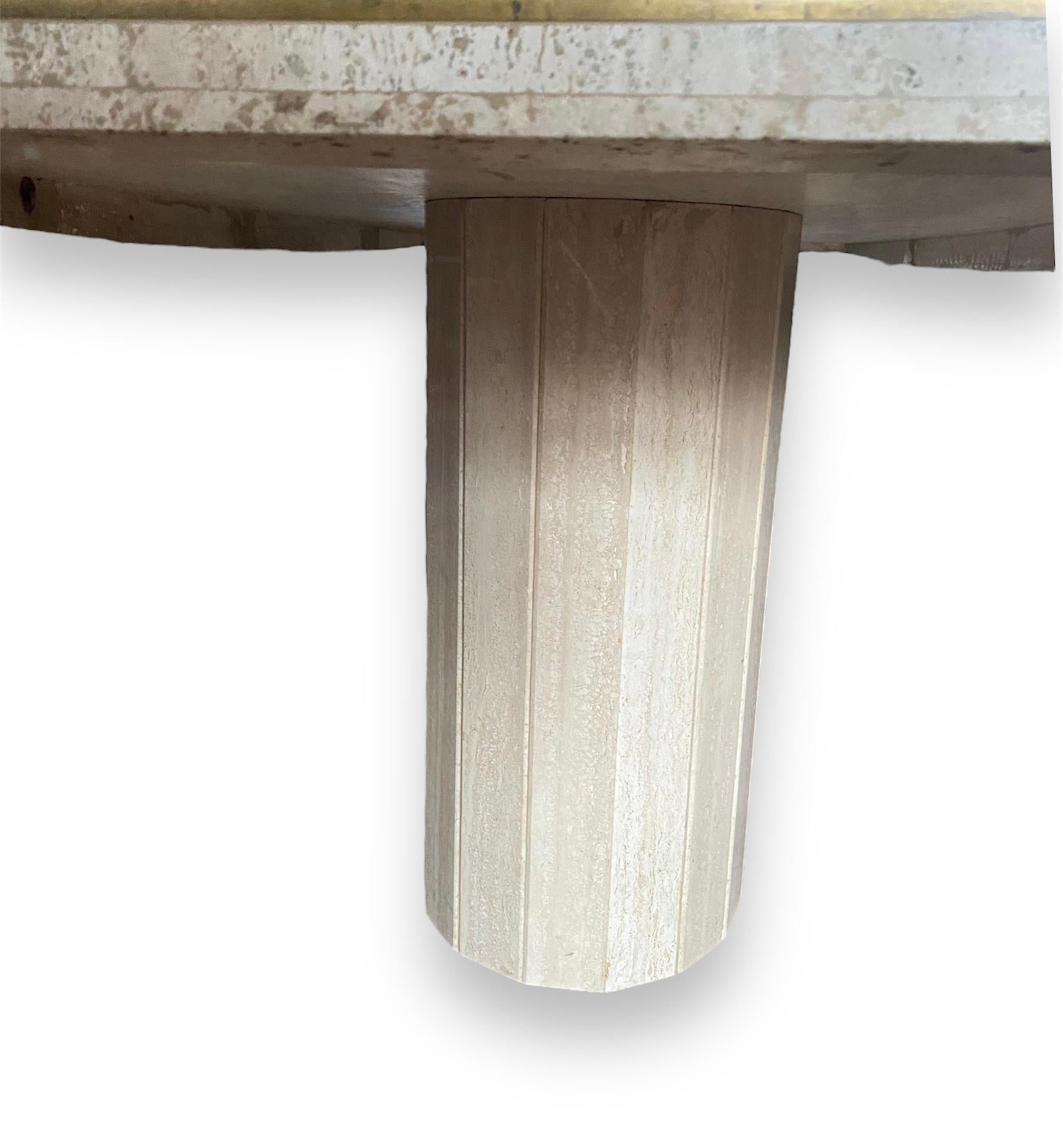 Willy Rizzo table
Dining room table 
Barrel shape
Travertine and brass 
circa 1975
180 x 90 x 76 cms
70 kgs 
Price : 3400 € for a barrel.