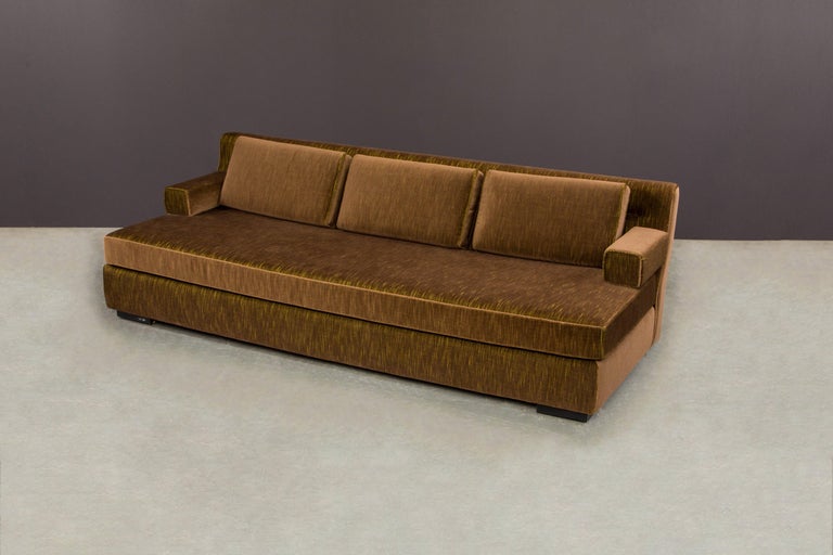 Willy Rizzo Three-Seat Modern Sofa in Brown Strié Velvet, circa 2010s, Signed  For Sale 5