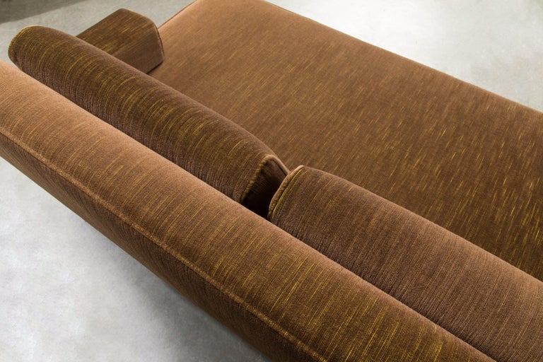 Willy Rizzo Three-Seat Modern Sofa in Brown Strié Velvet, circa 2010s, Signed  For Sale 10