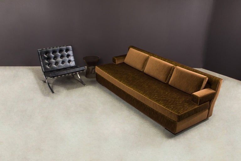 Willy Rizzo Three-Seat Modern Sofa in Brown Strié Velvet, circa 2010s, Signed  For Sale 12