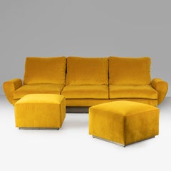Willy Rizzo three-seater sofa in yellow velvet, 2 poufs, 1970