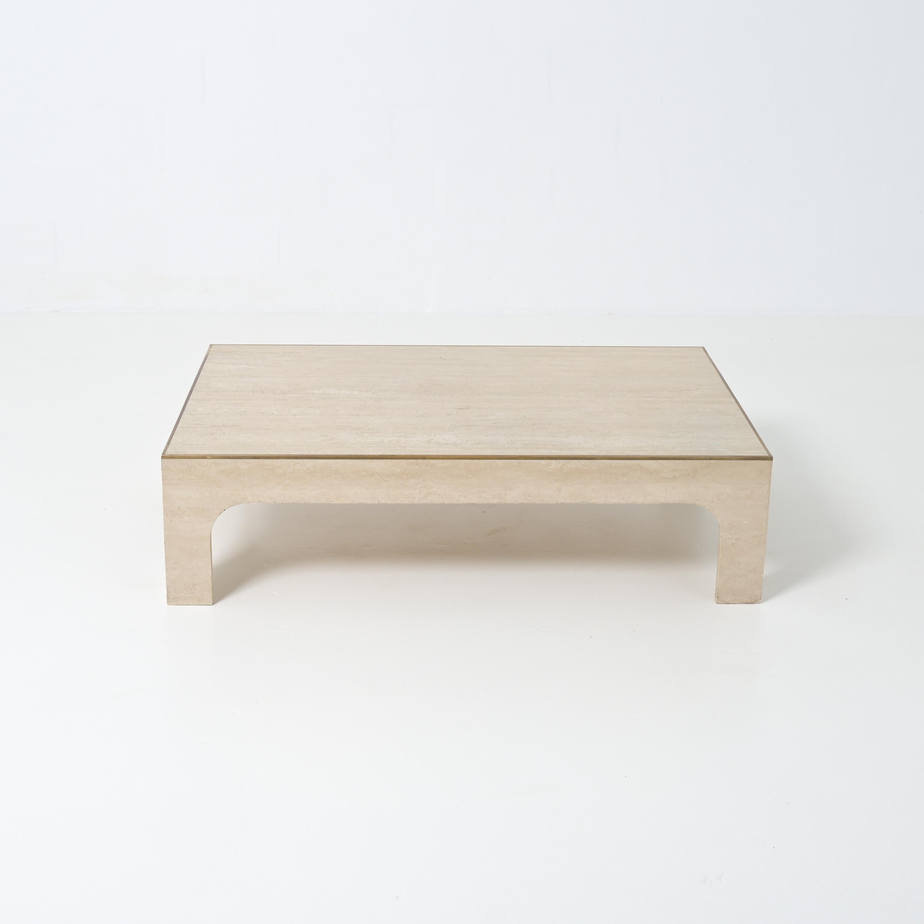 Willy Rizzo travertine coffee table For Sale 3