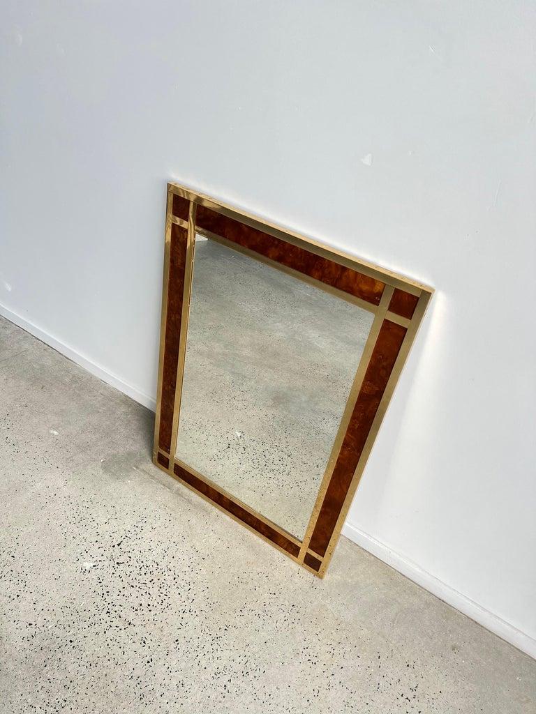 Willy Rizzo Wall Mirror in Brass and Burlwood  In Good Condition For Sale In Byron Bay, NSW