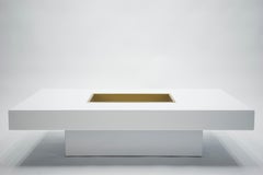Table basse de bar Willy Rizzo en laque blanche et laiton, années 1970