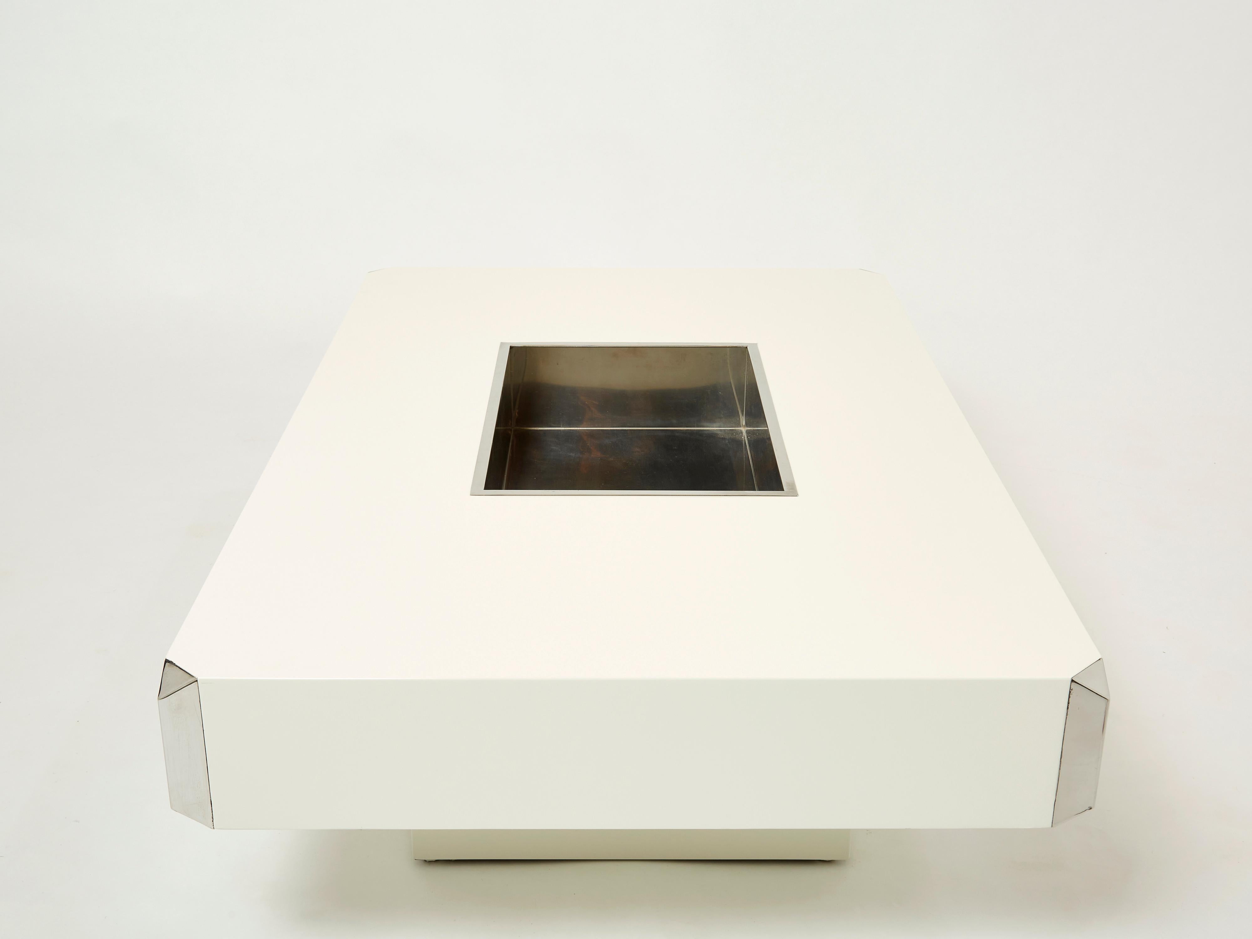 Willy Rizzo White Lacquer and Chrome Bar Coffee Table Alveo, 1970s 1