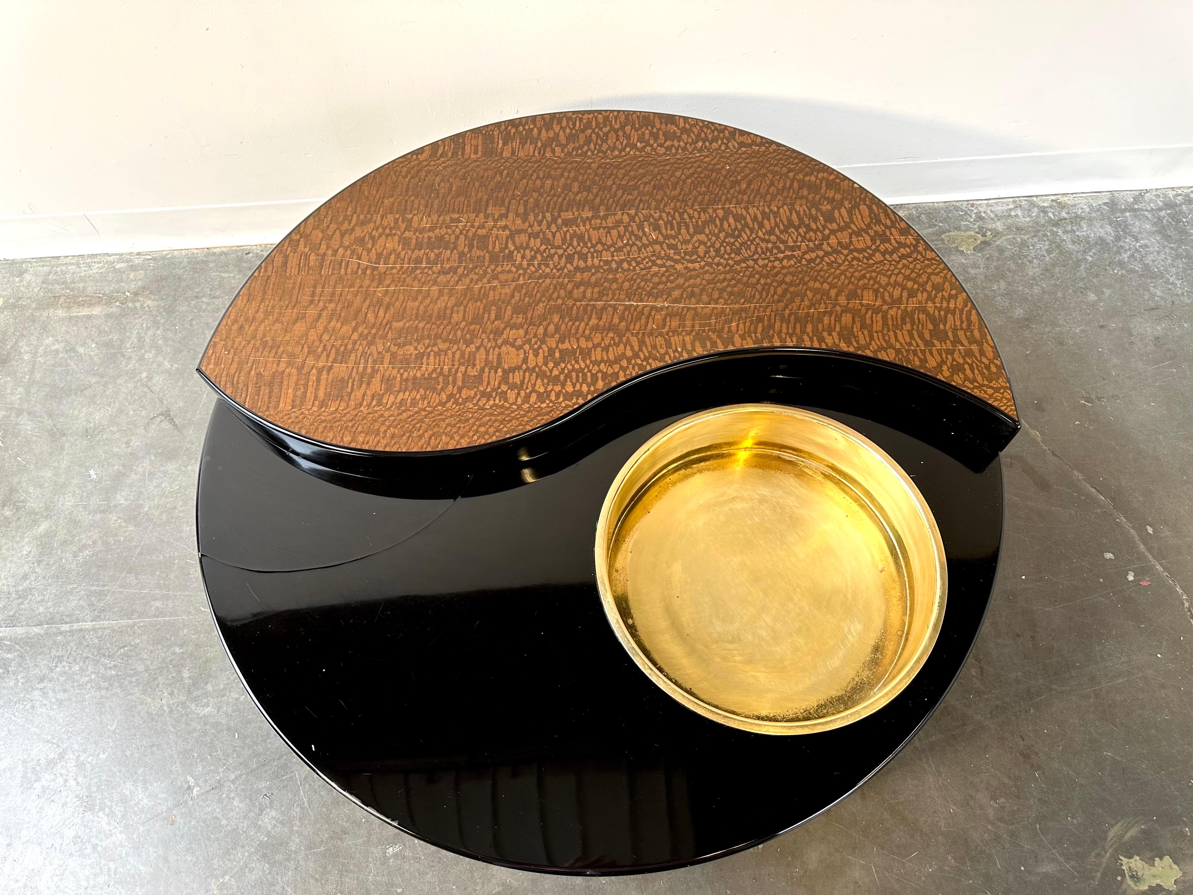 Italian Mid Century Modern Willy Rizzo Ying Yang Coffee Table circa 1970 For Sale