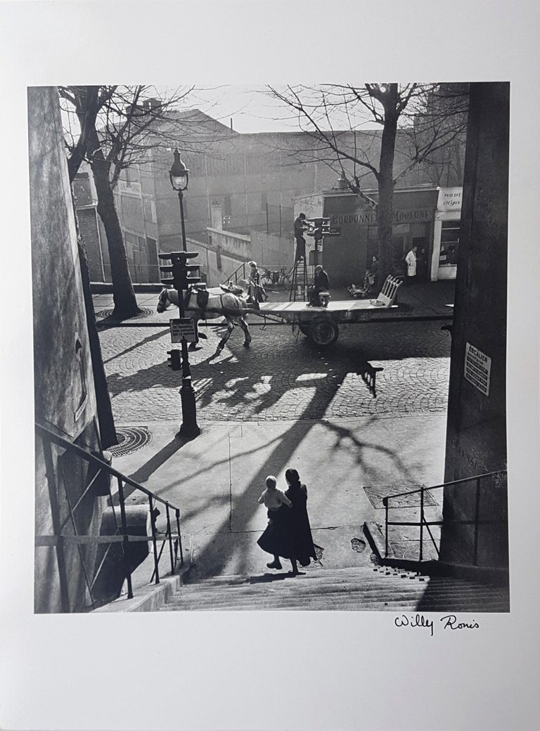 Avenue Simon Bolivar - Willy Ronis, 20th Century, French Humanist Photography For Sale 1
