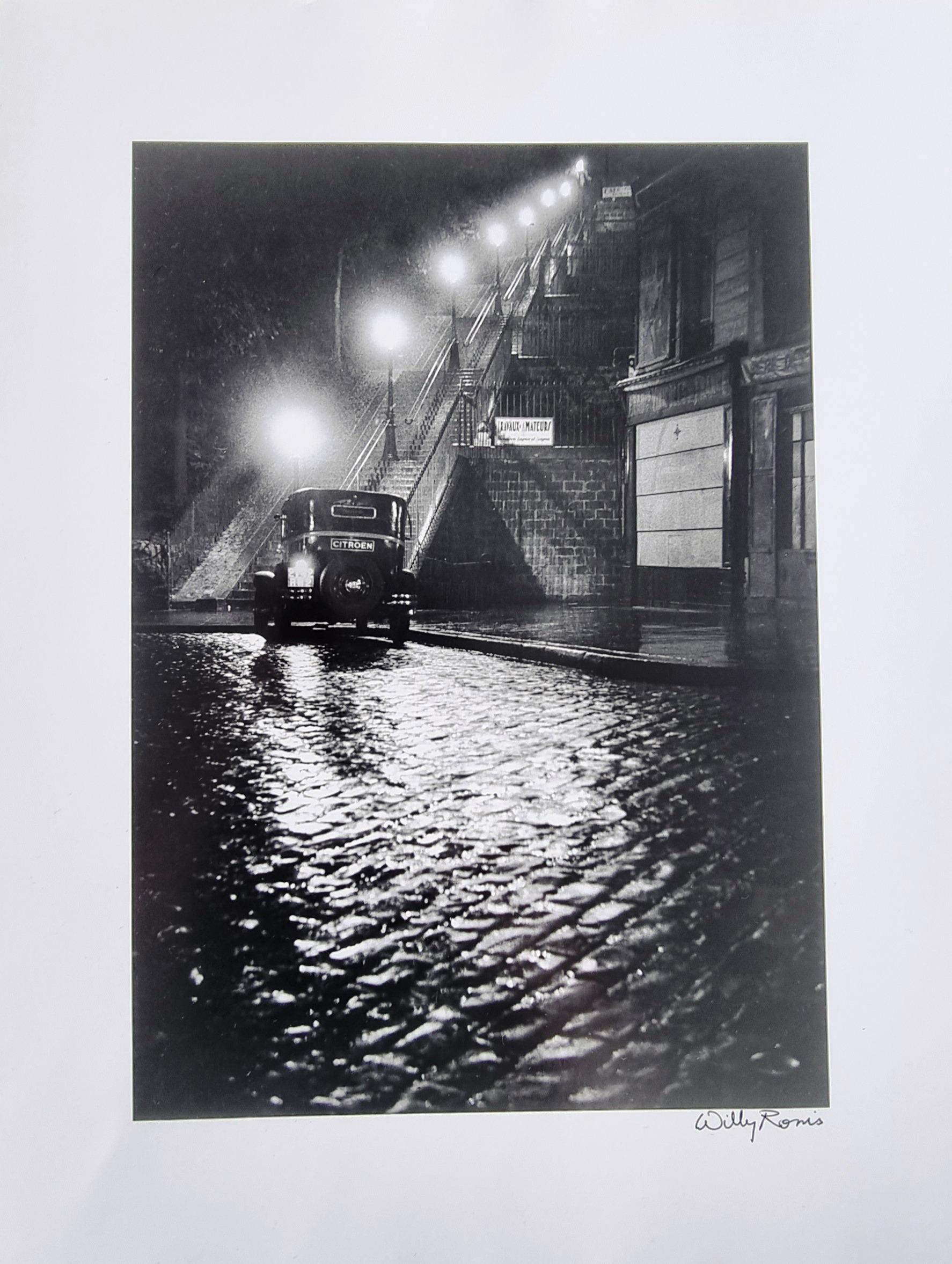 Rue Muller Willy Ronis Twentieth Century Humanistische Fotografie Paris schwarz weiß im Angebot 1