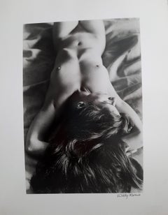 Humanistische Schwarz-Weiß-Fotografie "The Hair Willy Ronis" Frau nackt und nackt