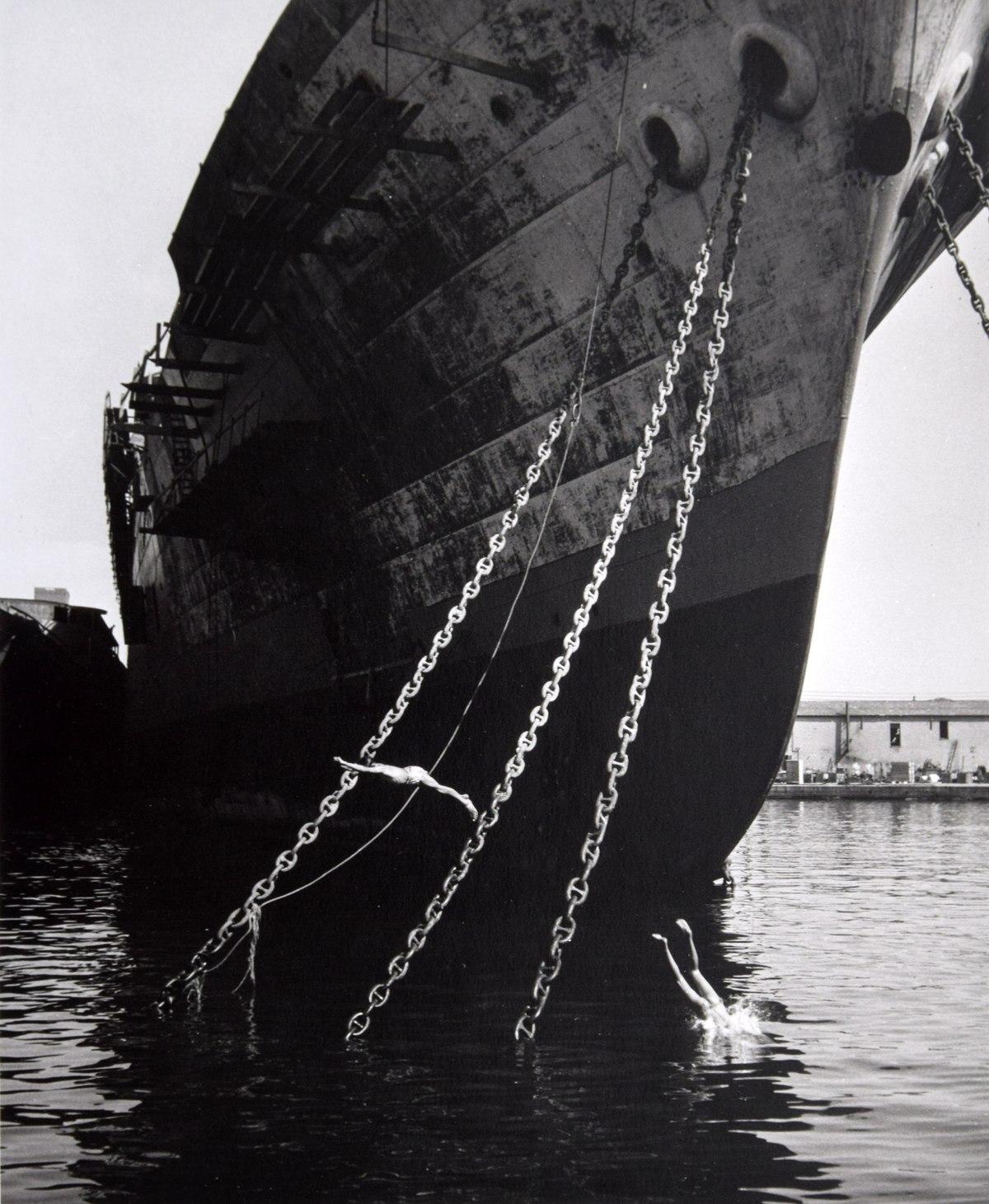 <strong>Artist/Designer; Manufacturer: </strong>Willy Ronis (French, 1910-2009)<br />
<strong>Marking(s); notes: </strong>signed, artist's copyright stamp, 123172, marking(s); 1947 (printed 1994)<br />
<strong>Country of origin; materials: