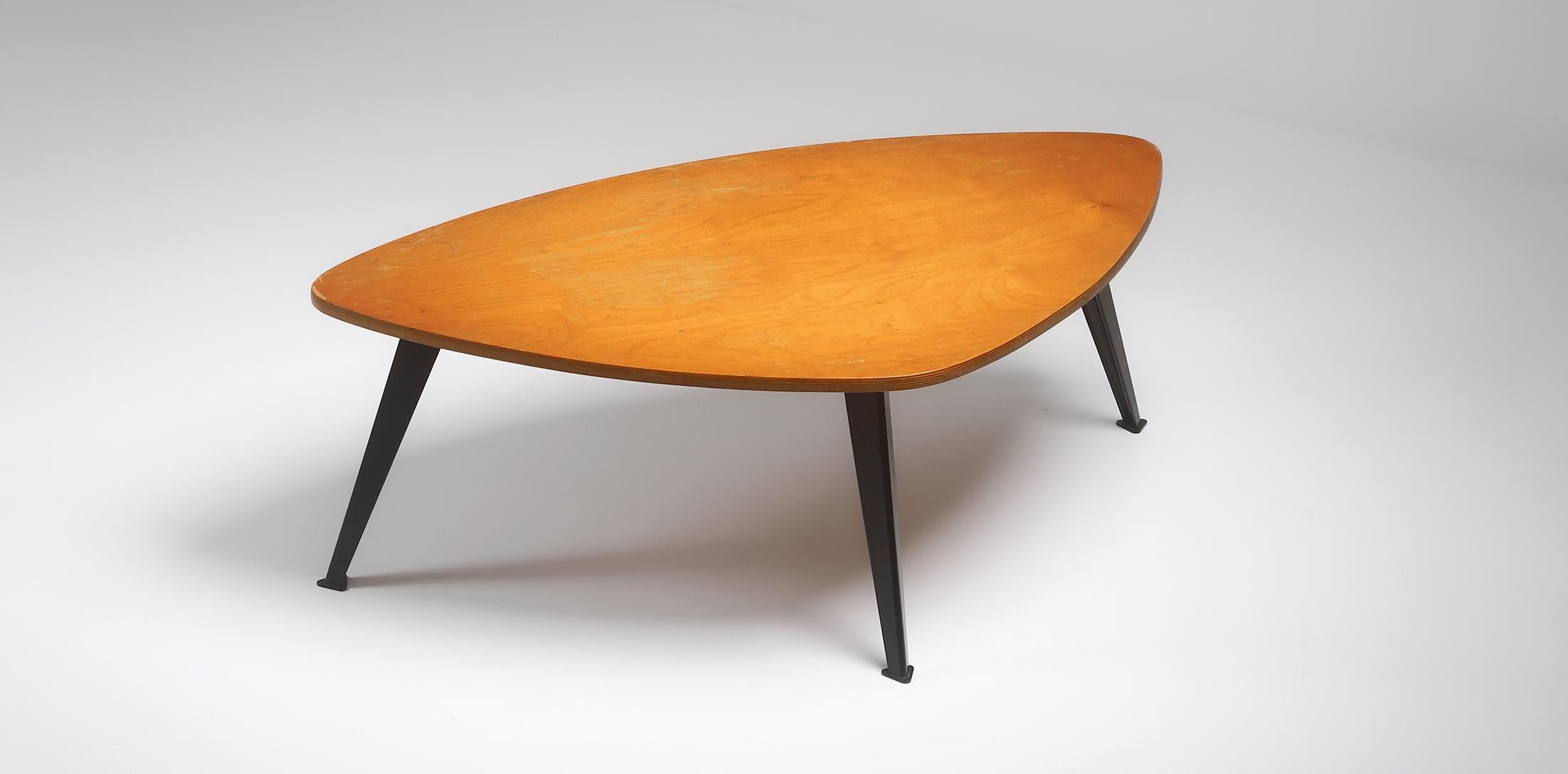 Mid-century modern wooden Coffee Table by Willy Van Der Meeren 1950s 3