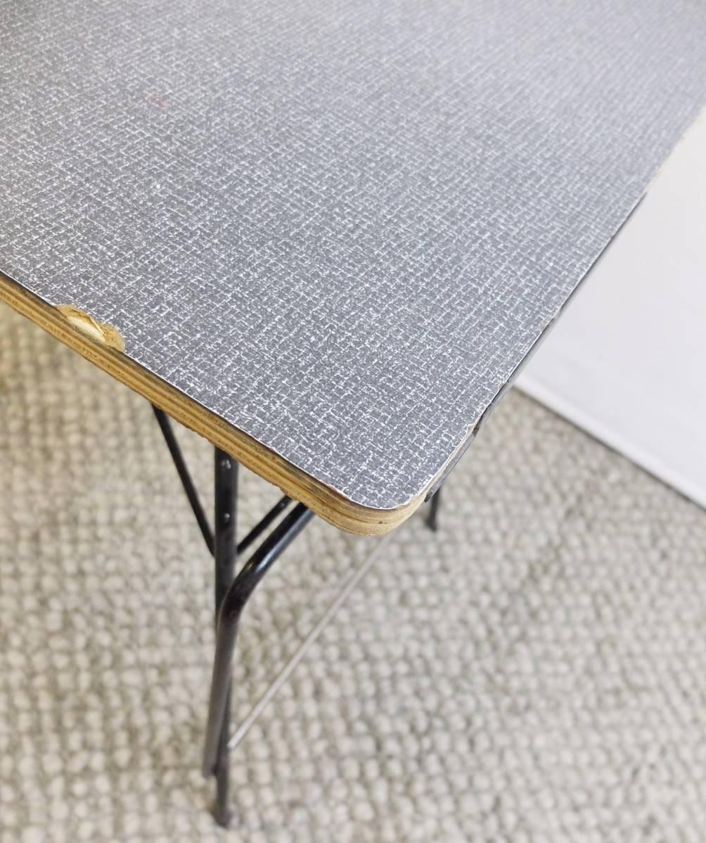 Escritorio Willy Van Der Meeren para Tubax, circa 1950, Formica, Metal, Madera, 38 Avai en Bastante bueno estado para la venta en Brussels, BE