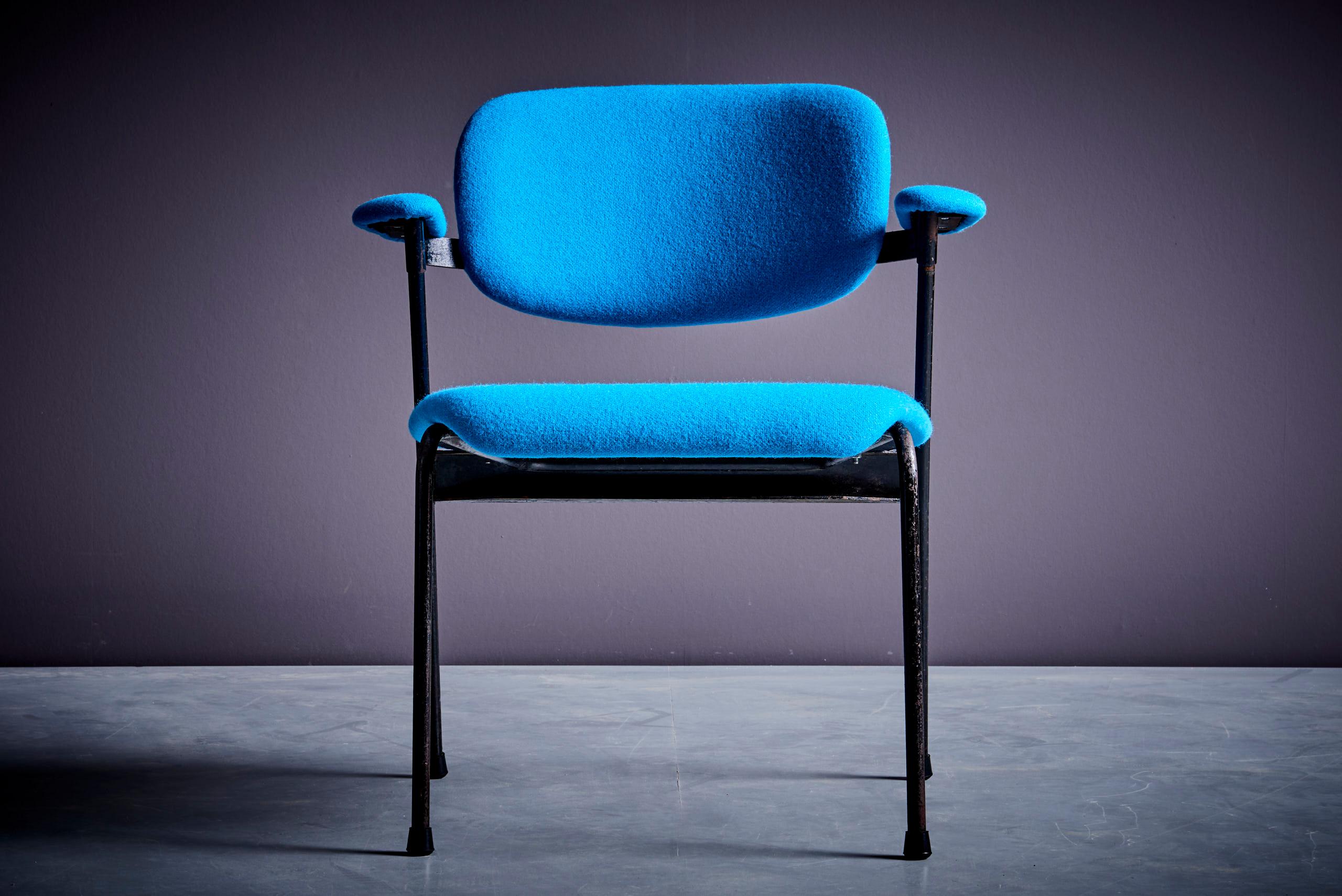 Willy Van Der Meeren pour Tubax Ensemble de 6 chaises longues en bleu, rouge, jaune années 1950 en vente 6