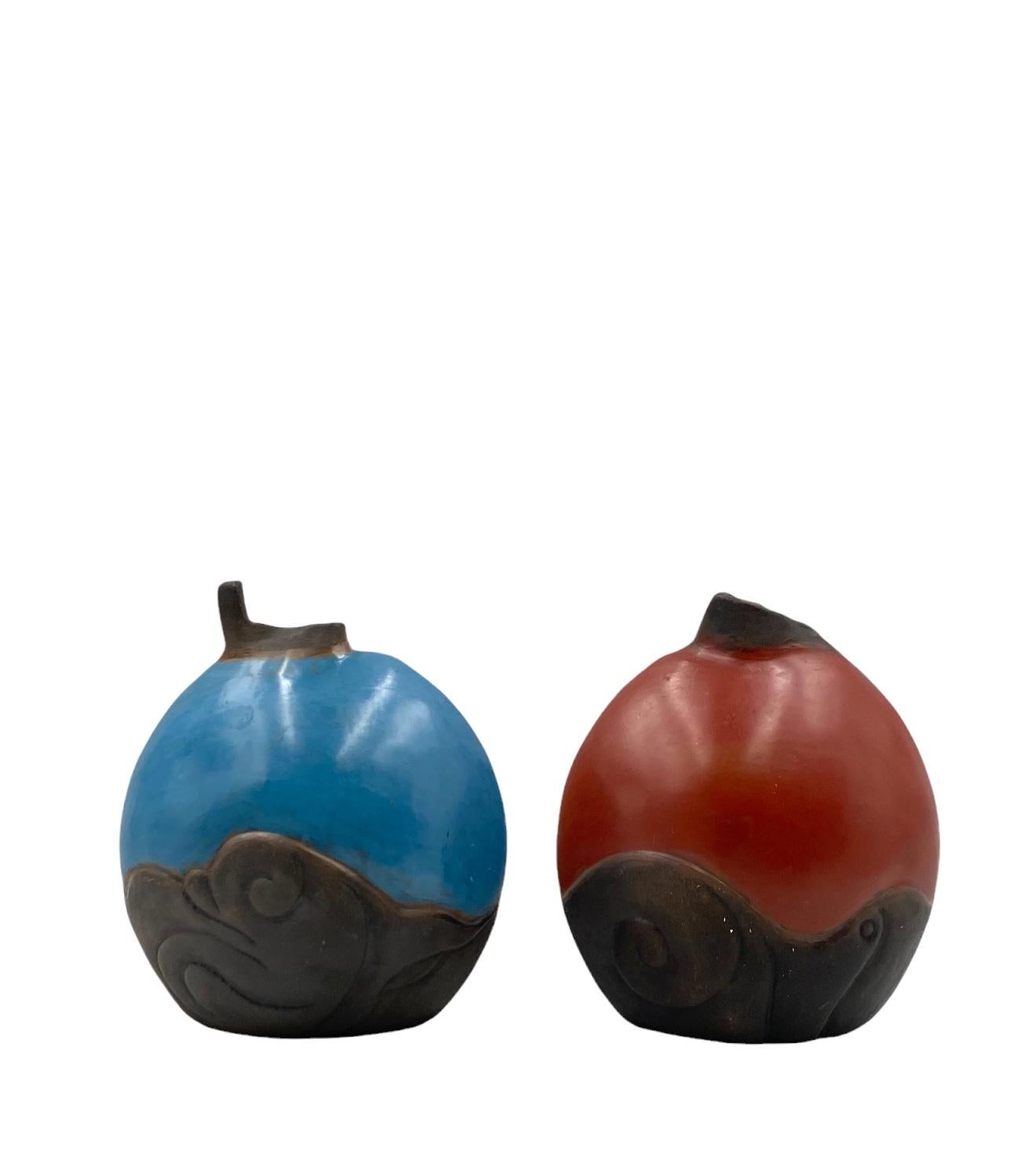 Late 20th Century Wilmer W Ramirez, Set of 2 earthenware vase, South america 1990s in vendita