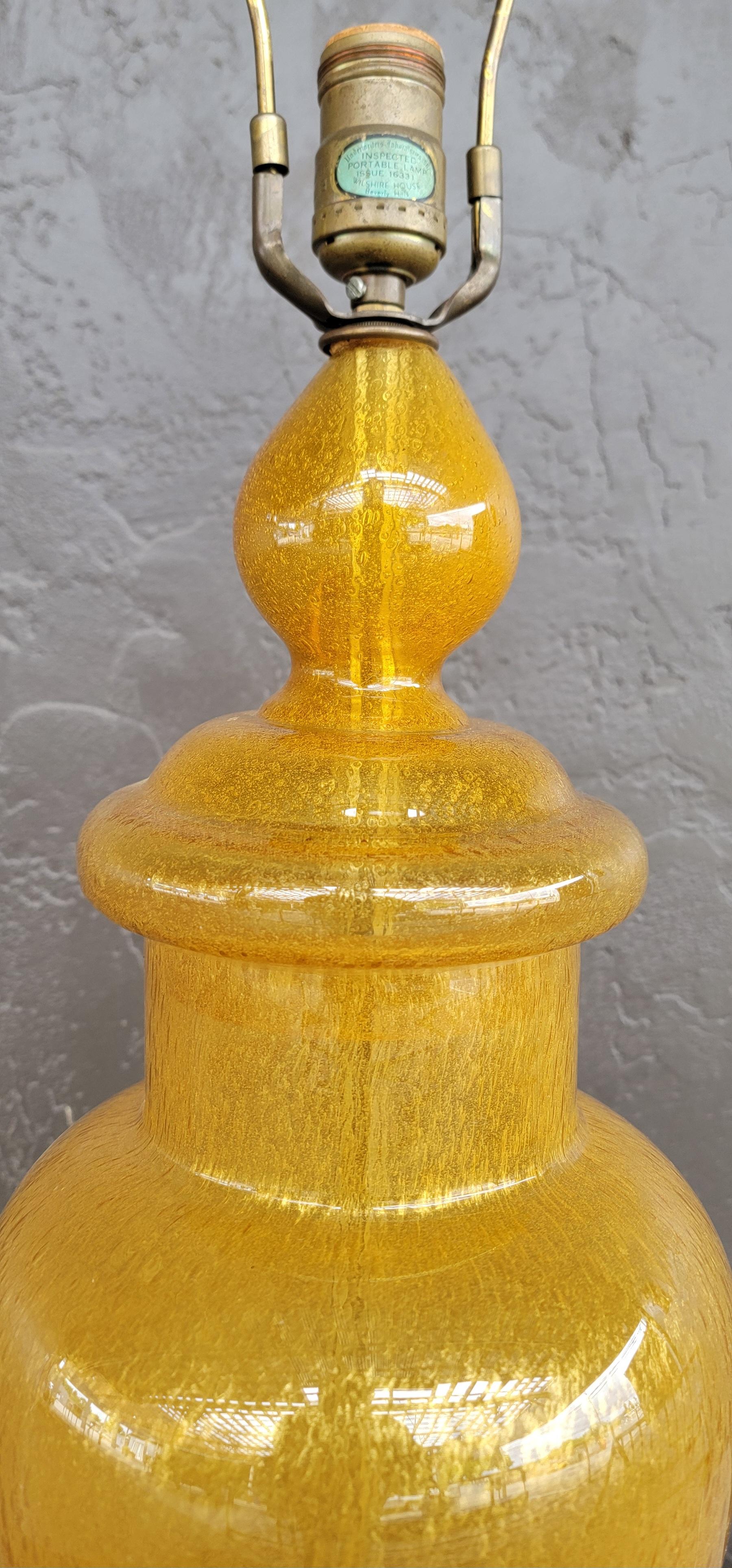 Wilshire House Beverly Hills Blown Bubble Glass Table Lamp In Good Condition For Sale In Fulton, CA