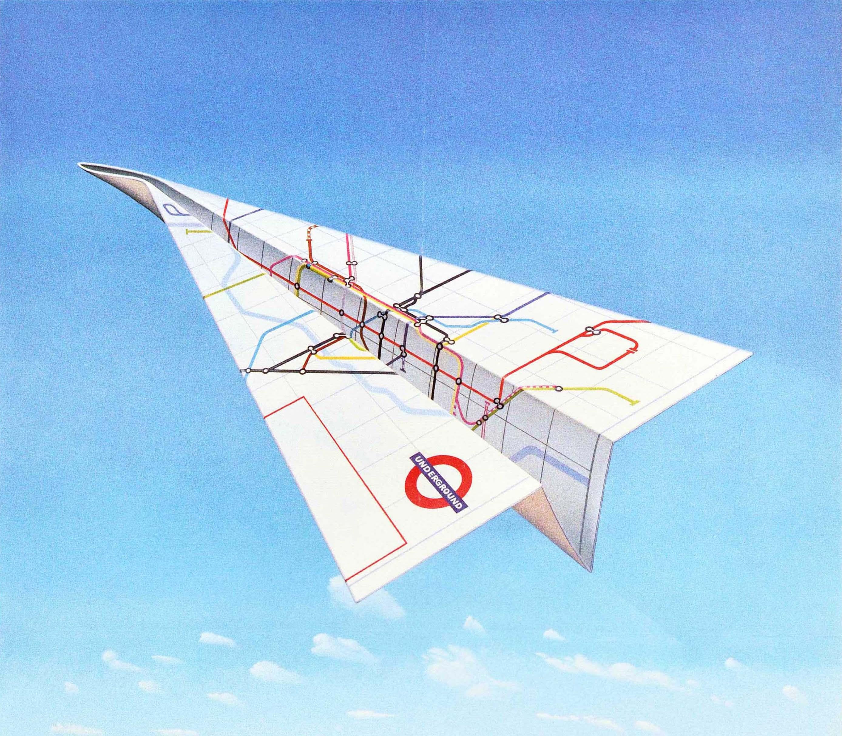 Affiche originale vintage des transports londoniens encourageant les voyages en métro jusqu'à l'aéroport d'Heathrow - Fly the Tube to Heathrow - avec un superbe dessin représentant un plan de métro plié en origami comme un avion avec le métro