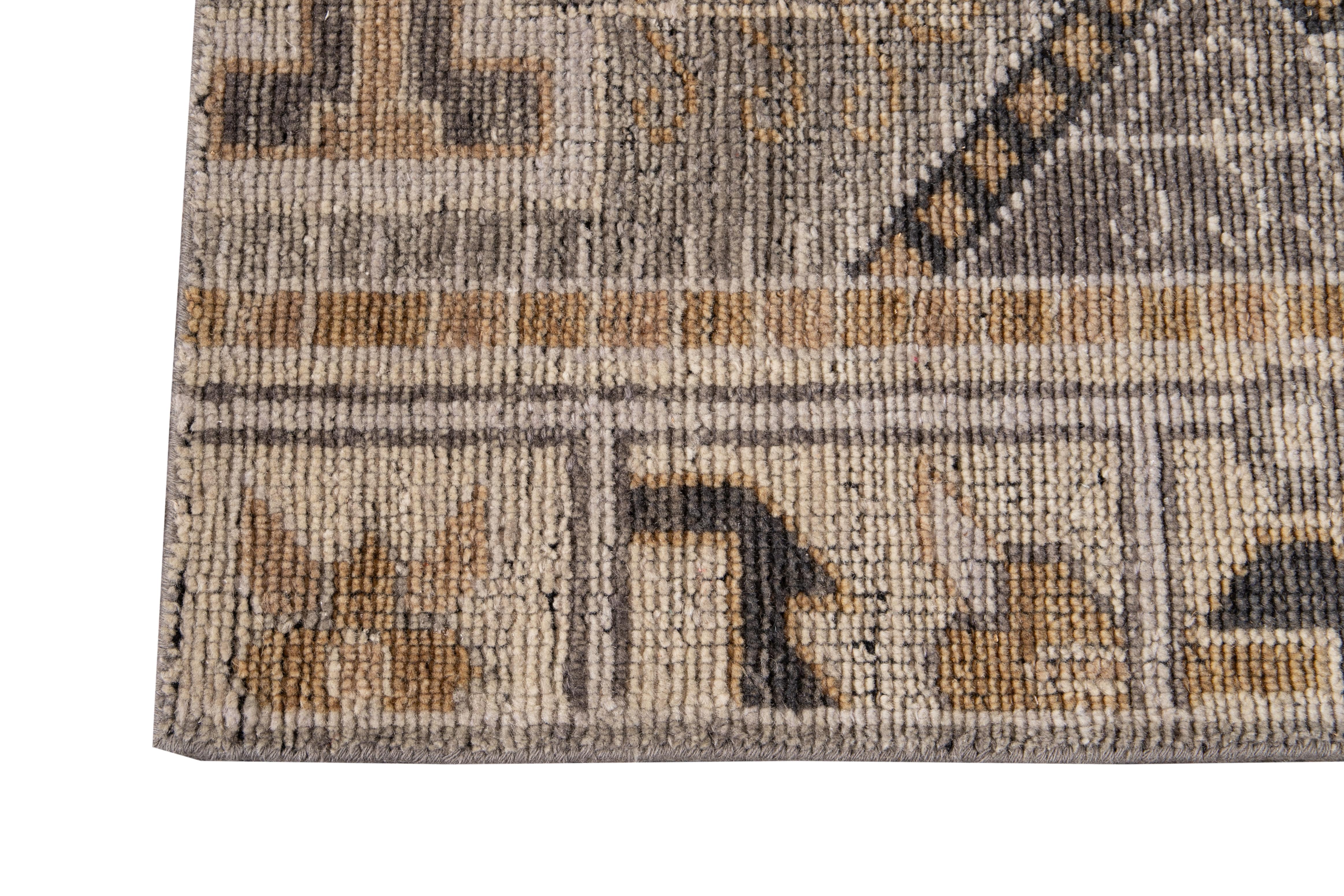 Indian Wilton Collection Handwoven Wool Customized Modern Rug For Sale