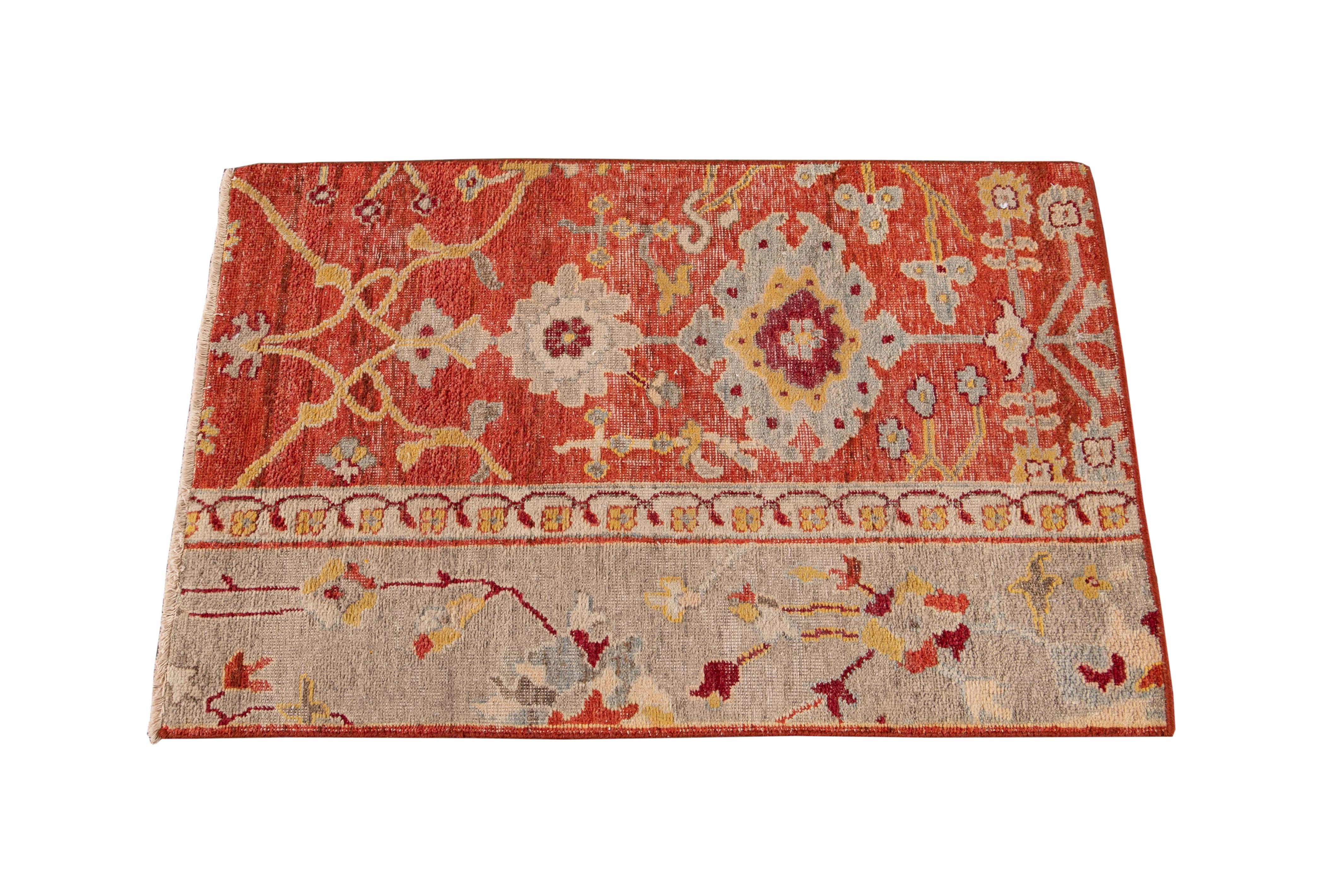 Indian Wilton Collection Handwoven Wool Customized Modern Rug For Sale