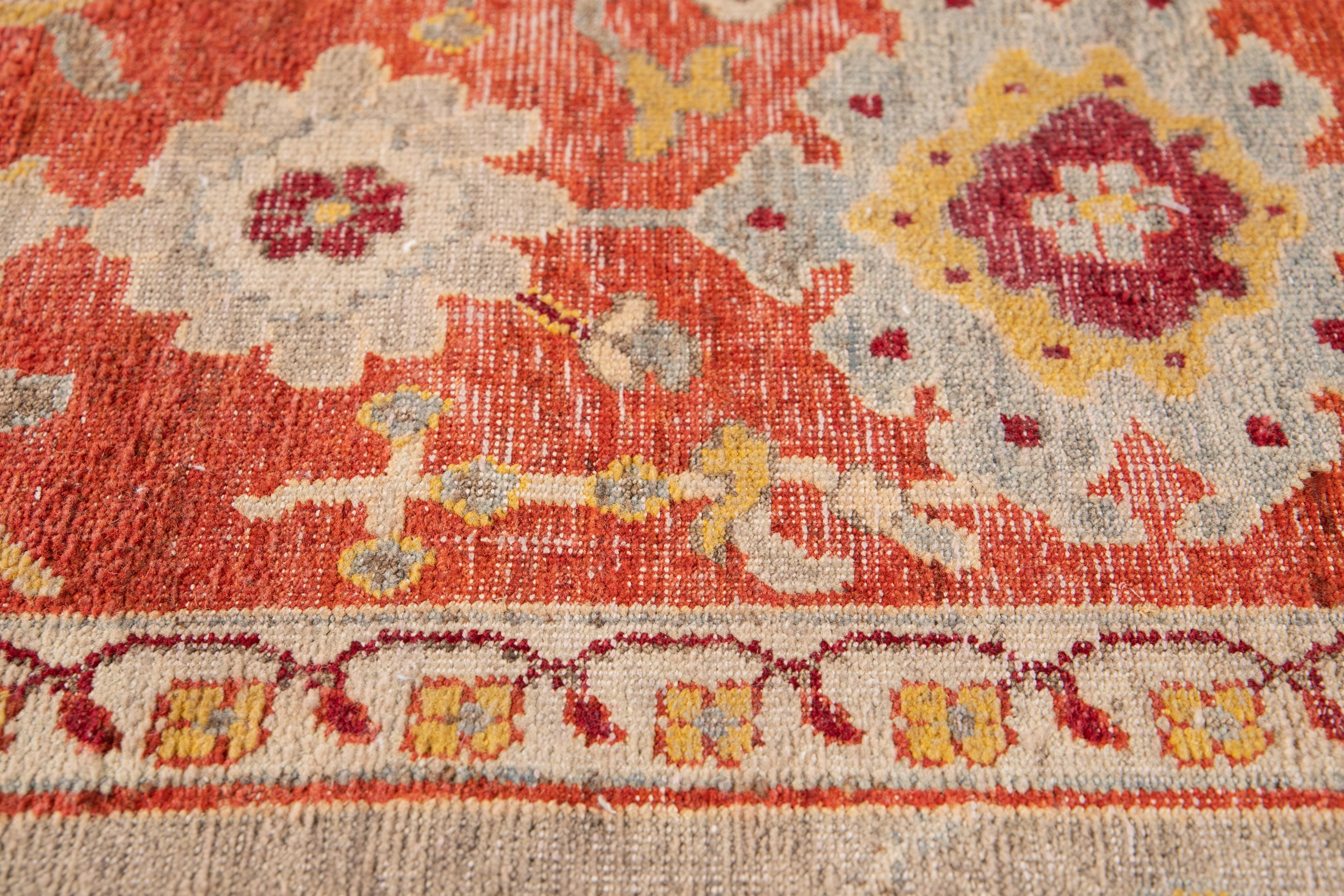 Wilton Collection Handwoven Wool Customized Modern Rug In New Condition For Sale In Norwalk, CT