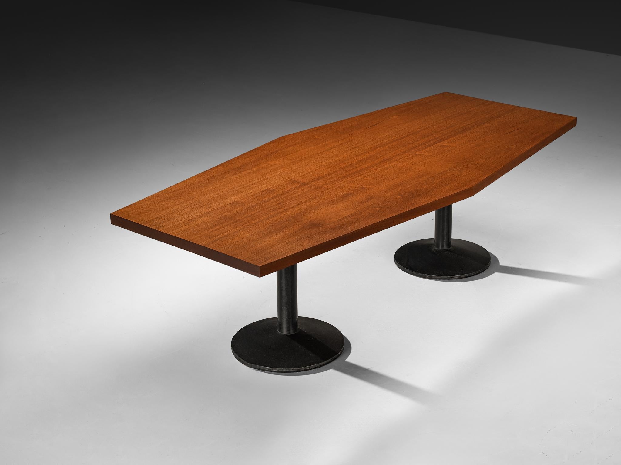 Mid-Century Modern Table de salle à manger Wim den Boon en acajou massif et métal en vente