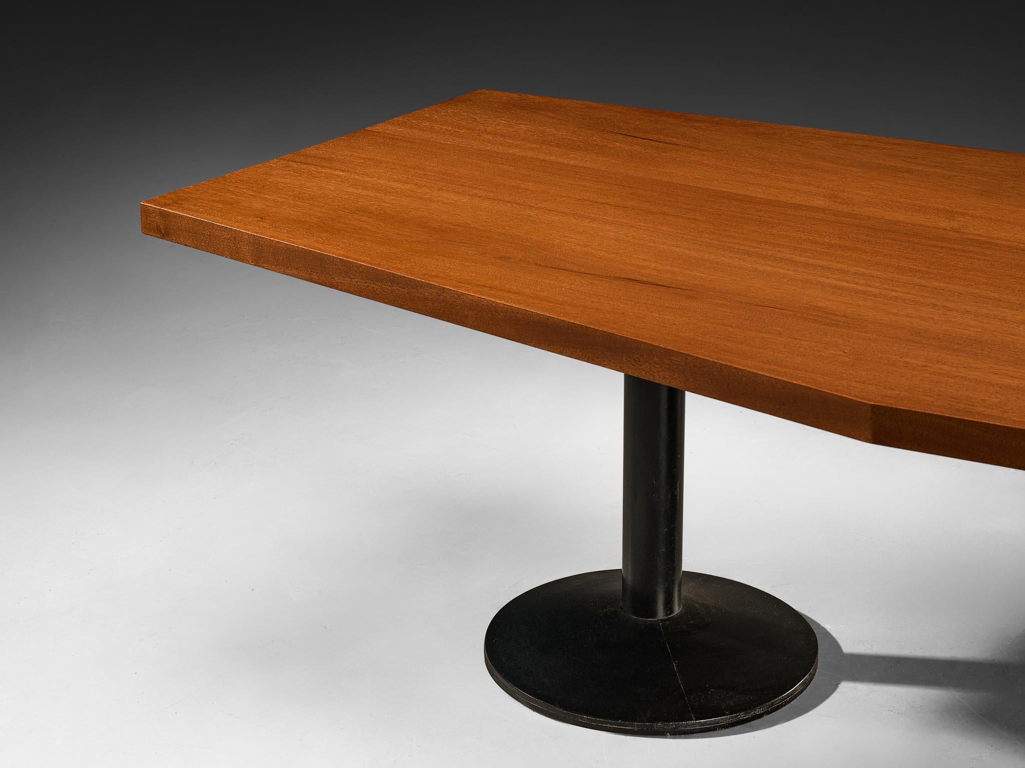 Table de salle à manger Wim den Boon en acajou massif et métal Bon état - En vente à Waalwijk, NL