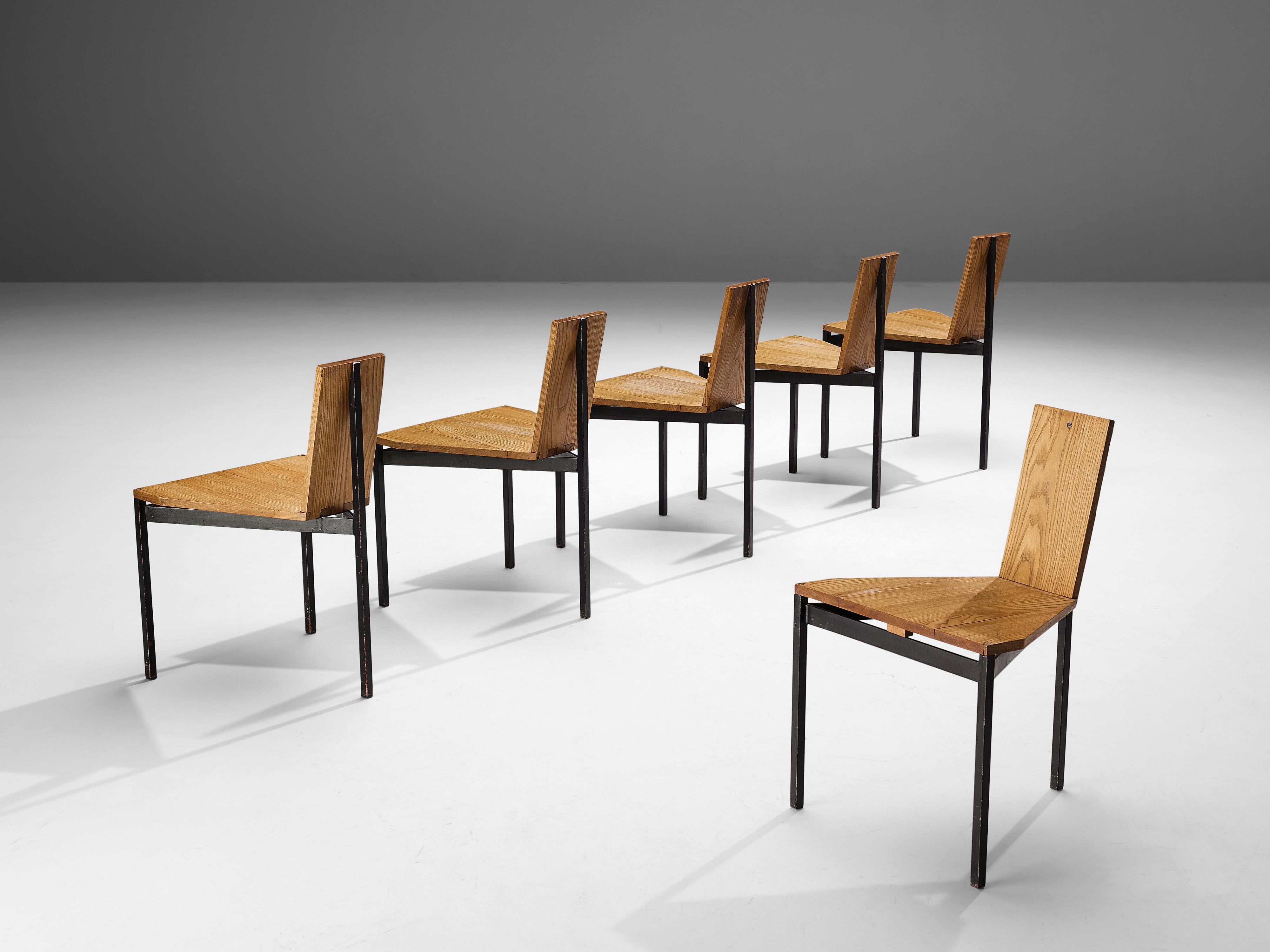 Wim Den Boon Set de six chaises de salle à manger en frêne et métal en vente 3