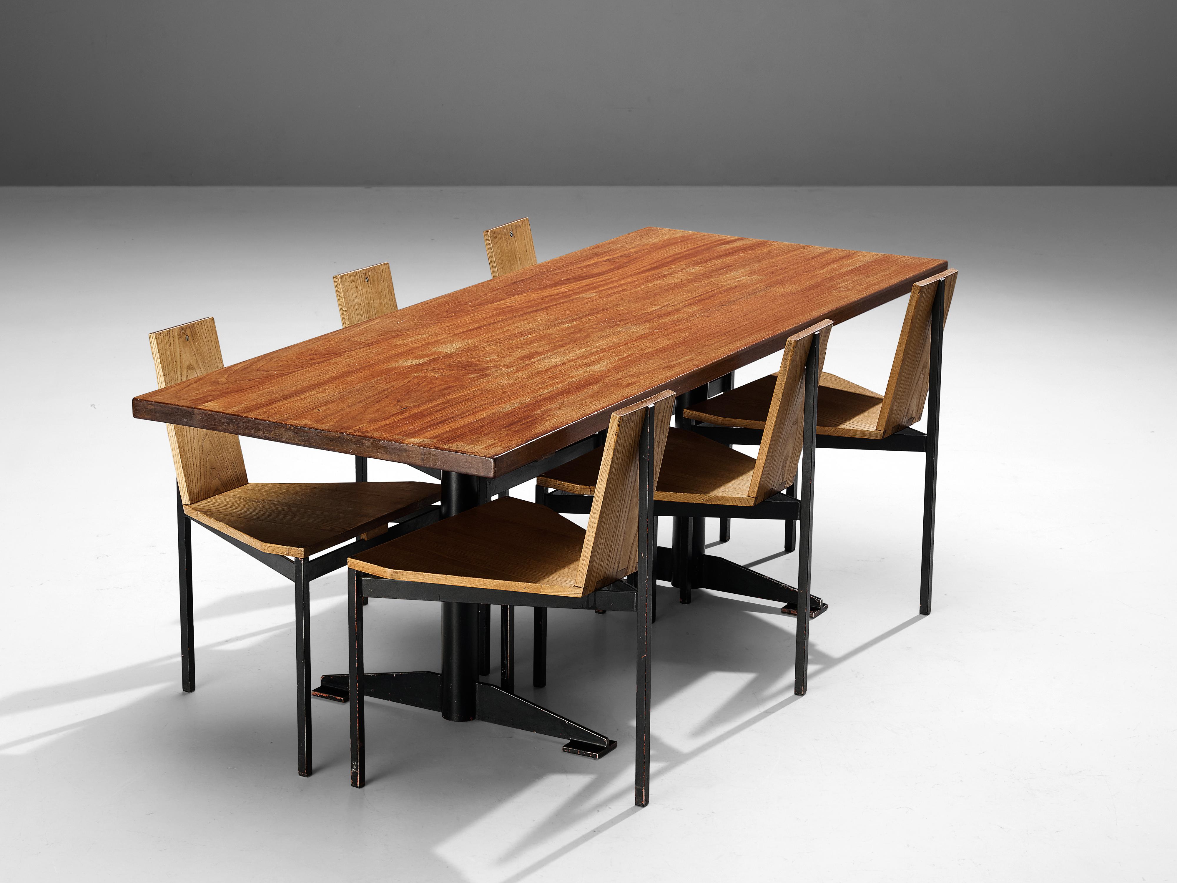 Milieu du XXe siècle Wim Den Boon Set de six chaises de salle à manger en frêne et métal en vente