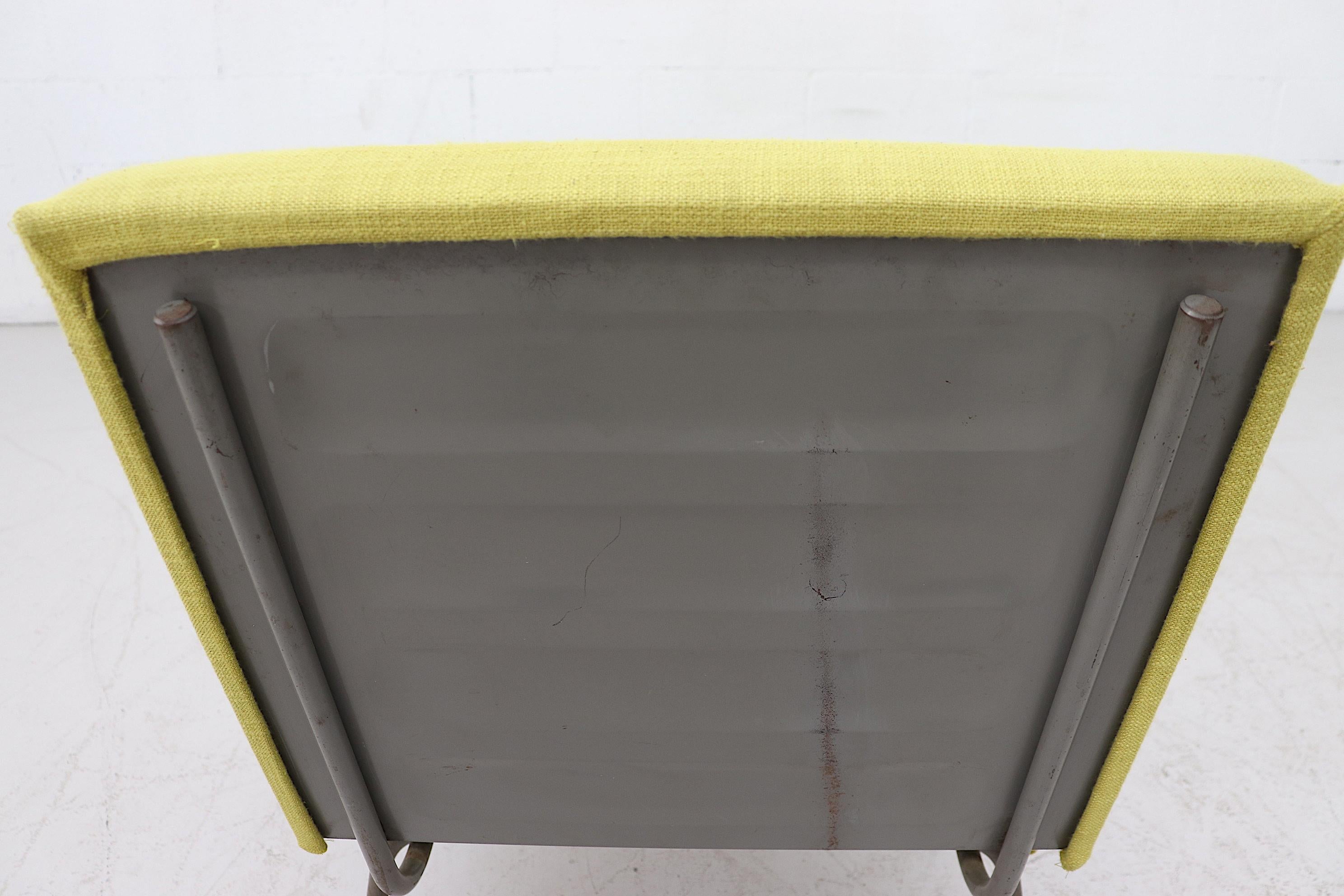 Mid-Century Wim Rietveld 1401 Chair For Gispen Lounge Chair in Yellow In Good Condition For Sale In Los Angeles, CA