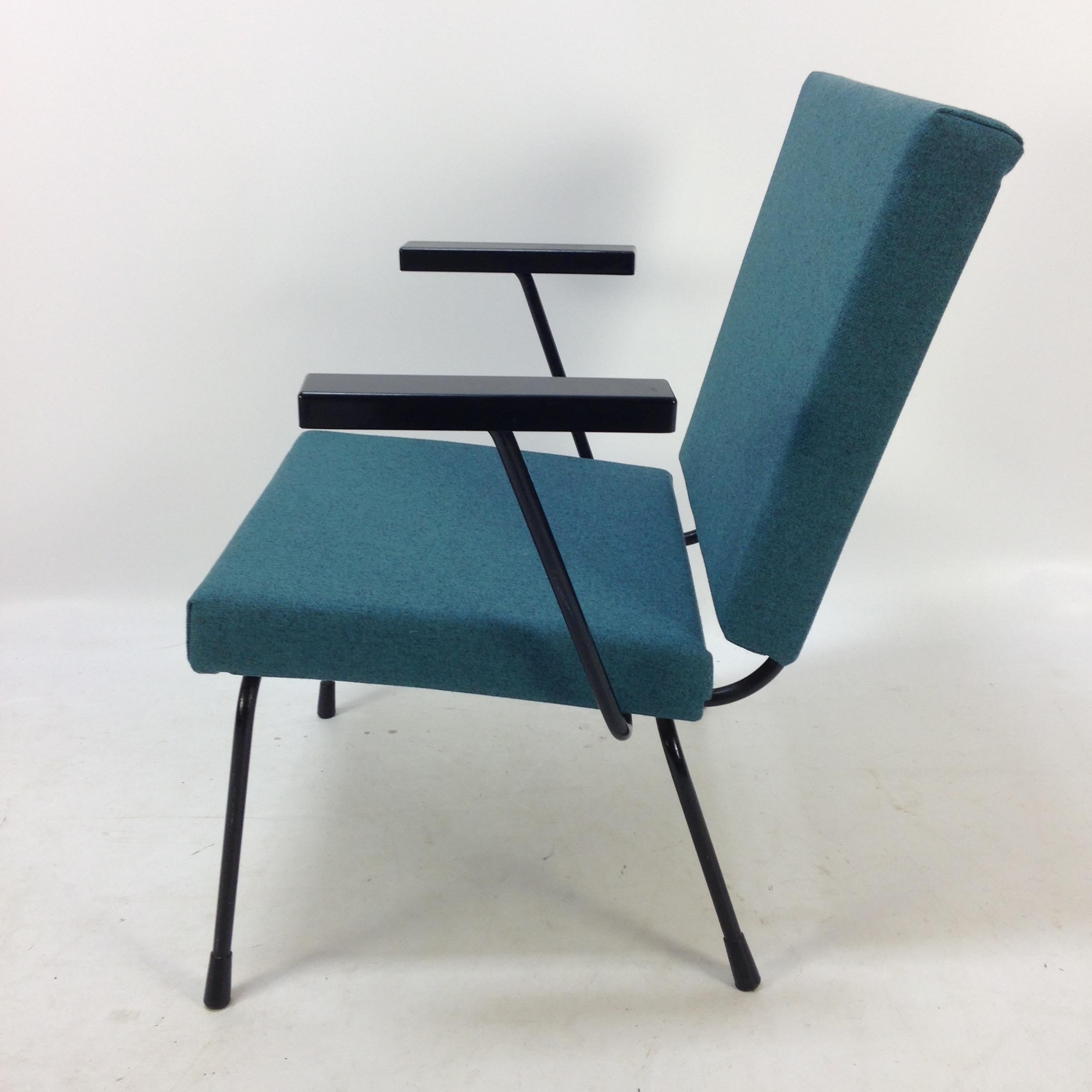 Mid-Century Modern Wim Rietveld 1401 Lounge Chair for Gispen, 1950's For Sale