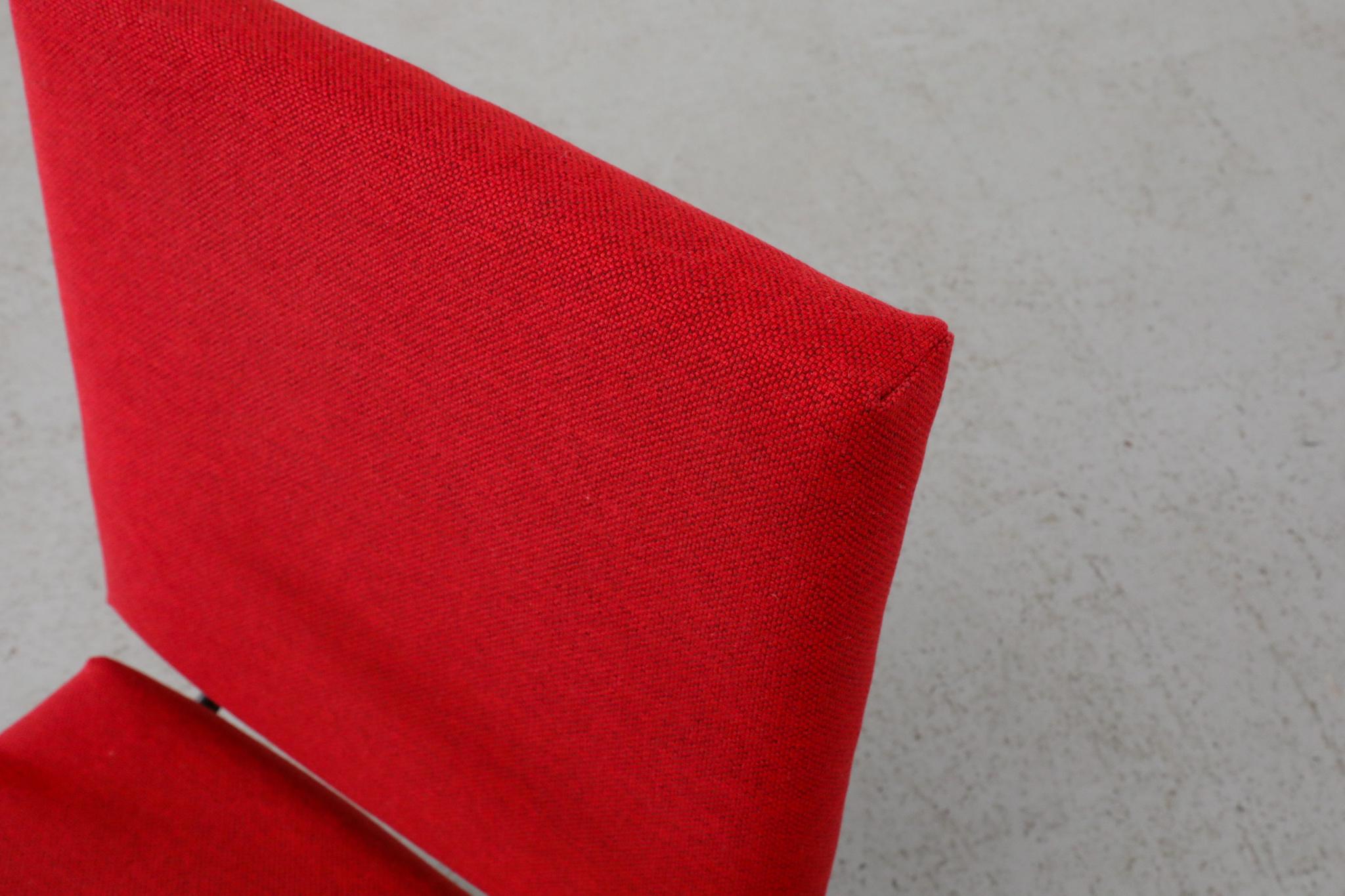 Wim Rietveld 1401 Lounge Chair for Gispen with New Crimson Red Upholstery For Sale 5