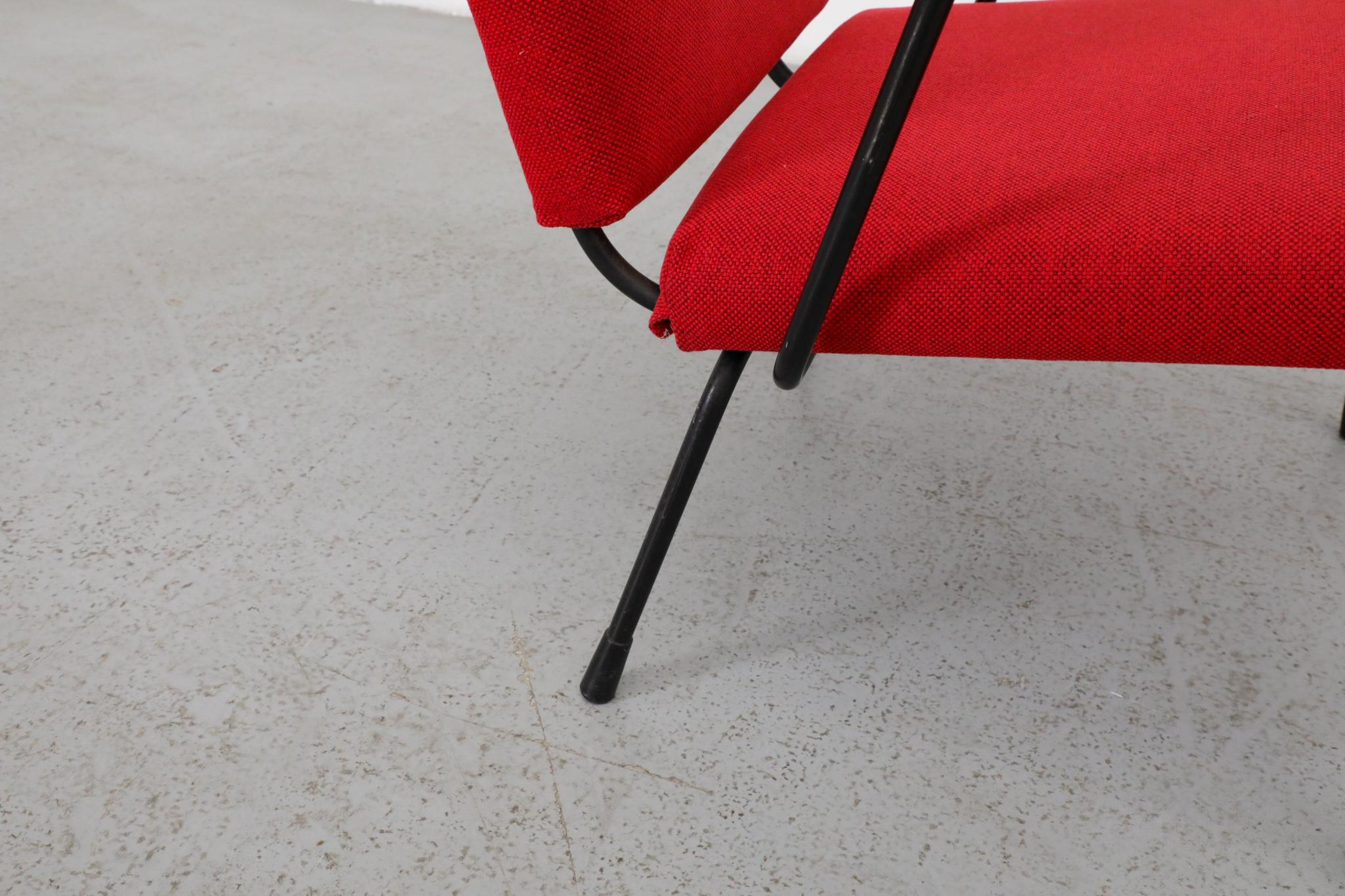 Wim Rietveld 1401 Lounge Chair for Gispen with New Crimson Red Upholstery For Sale 8