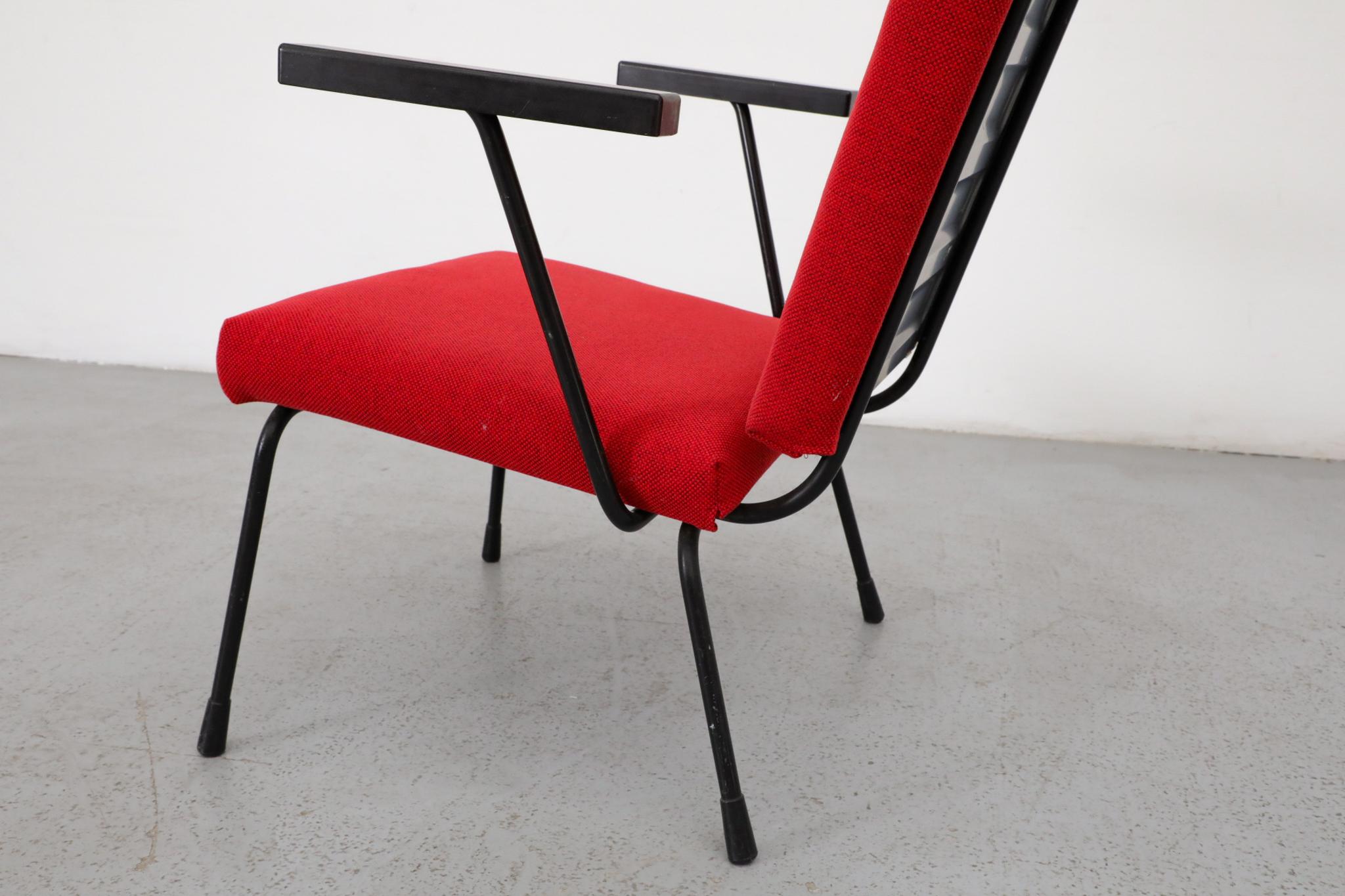 Wim Rietveld 1401 Lounge Chair for Gispen with New Crimson Red Upholstery For Sale 10
