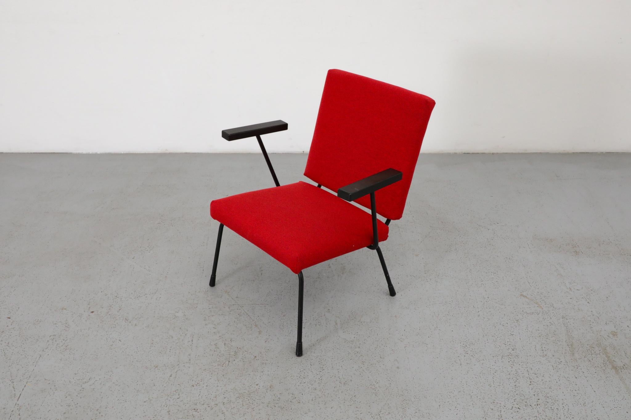 Wim Rietveld 1401 Lounge Chair for Gispen with New Crimson Red Upholstery For Sale 11