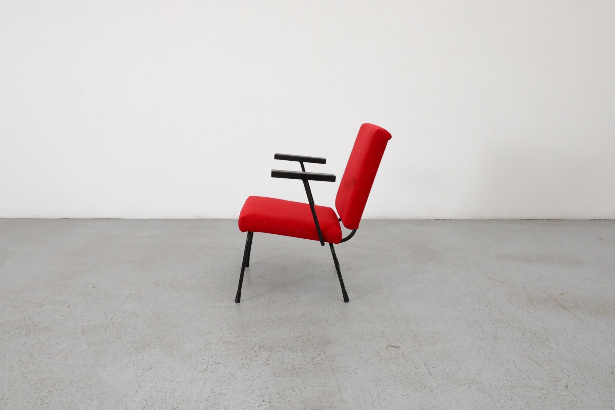 Dutch Wim Rietveld 1401 Lounge Chair for Gispen with New Crimson Red Upholstery For Sale