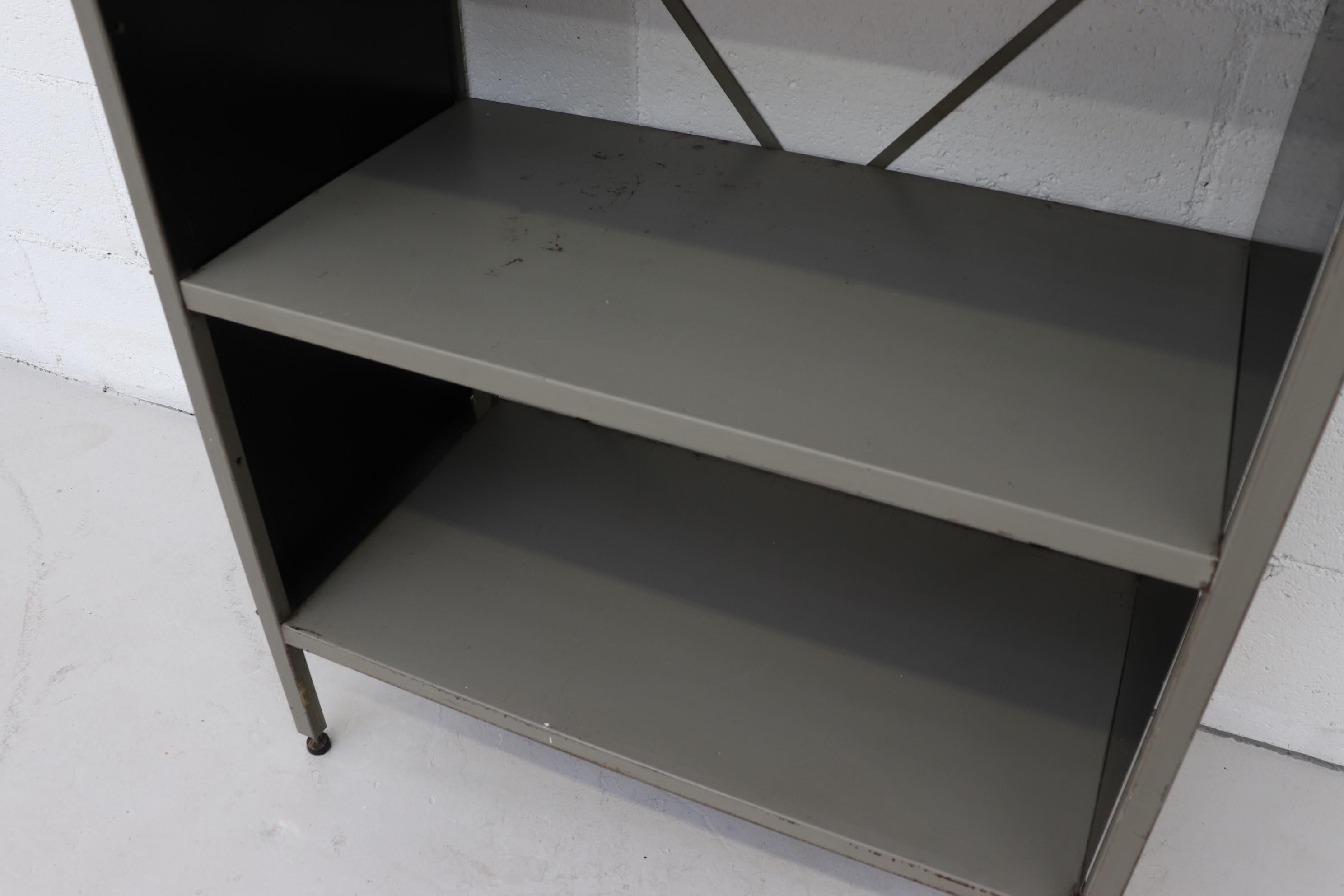 Mid-Century Wim Rietveld 663 Bookcase Cabinet for Gispen 4