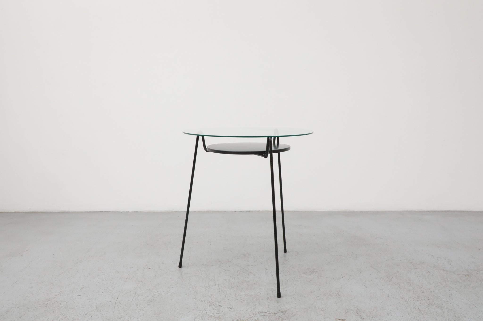 Wim Rietveld Mesa mosquitera extra alta con bandeja negra, Gispen, Países Bajos 1953 Moderno de mediados de siglo en venta