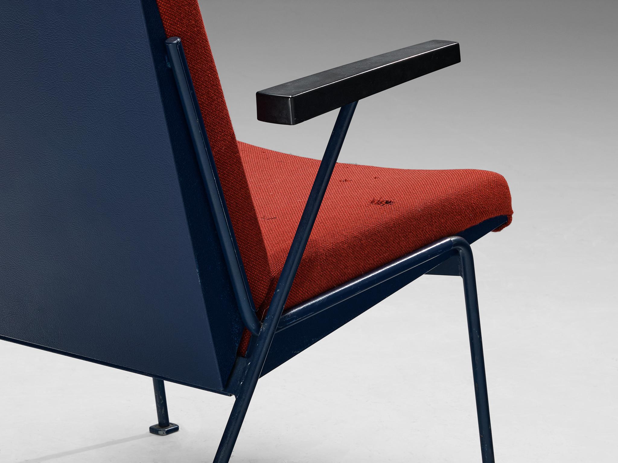 Mid-20th Century Wim Rietveld for Ahrend De Cirkel 'Oase' Lounge Chair in Red Upholstery For Sale