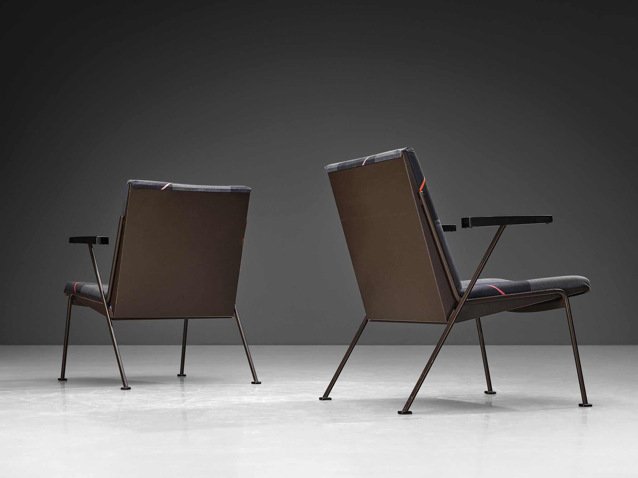Mid-Century Modern Wim Rietveld for Ahrend De Cirkel 'Oase' Lounge Chairs  For Sale