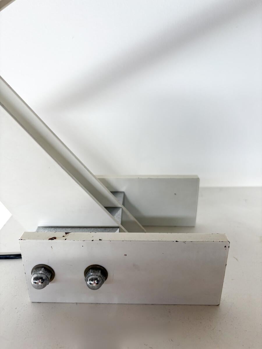 Mid-Century moderno Lampada da scrivania industriale Wim Rietveld, anni '60 in vendita